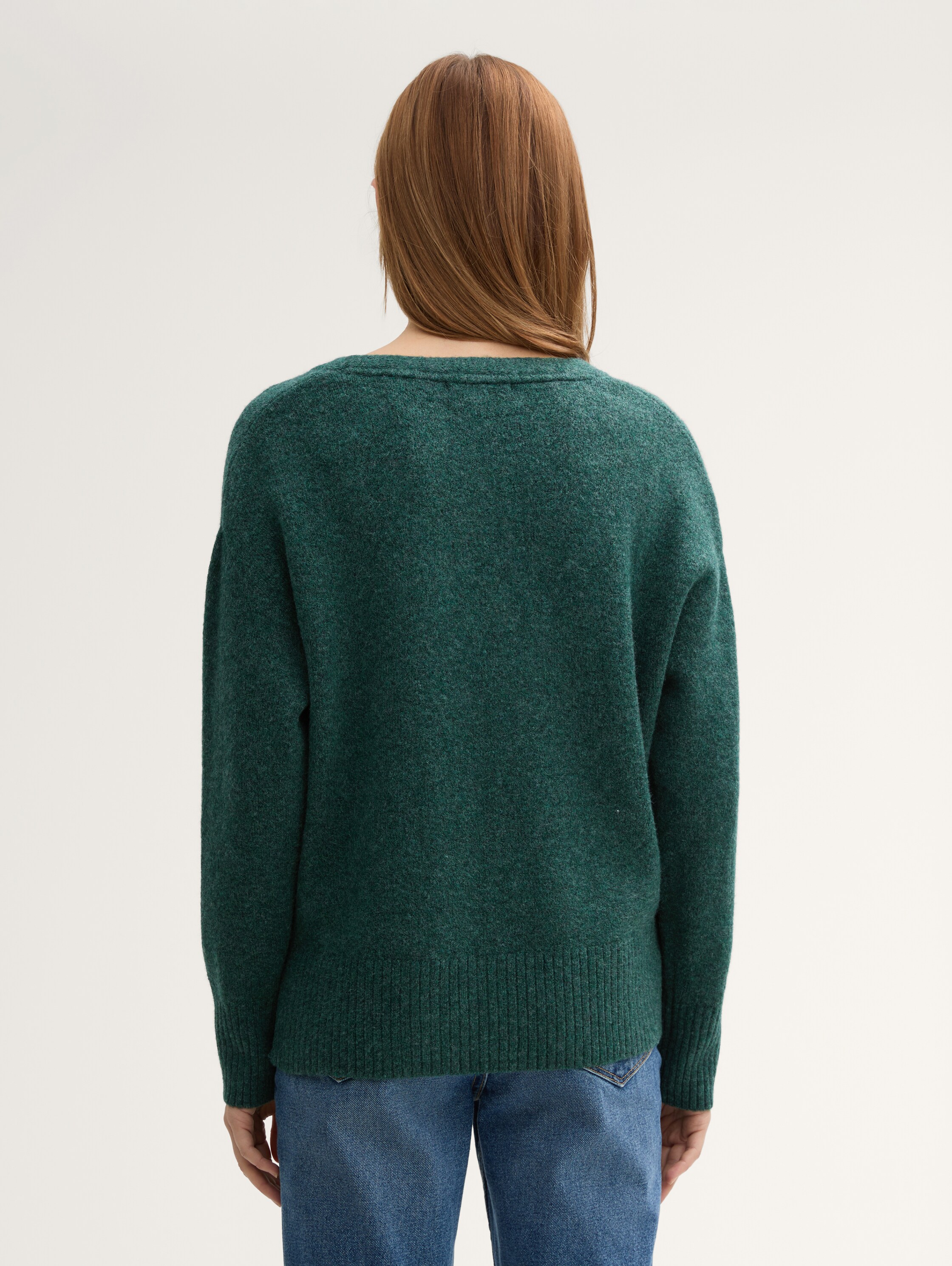 Relaxed fit V-neck knit sweater - midnight_forest_green_mlange - 