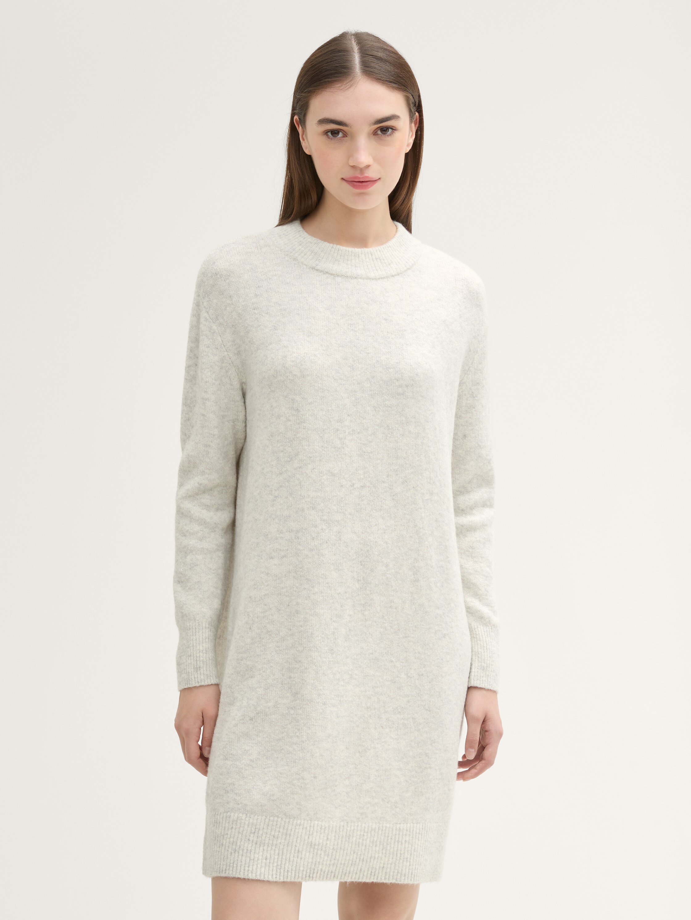 Kurzes Strickkleid - 2