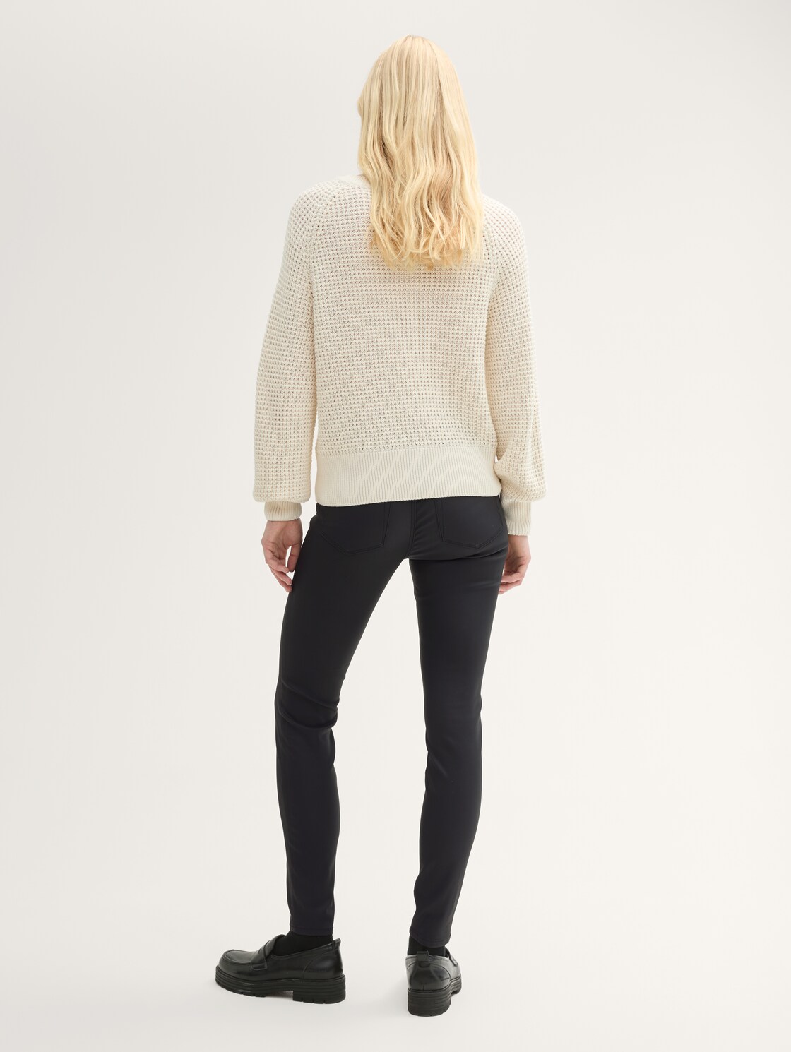 TTNELA EXTRA SKINNY Coated Jeans - coated black denim - Detail-Model-Ansicht