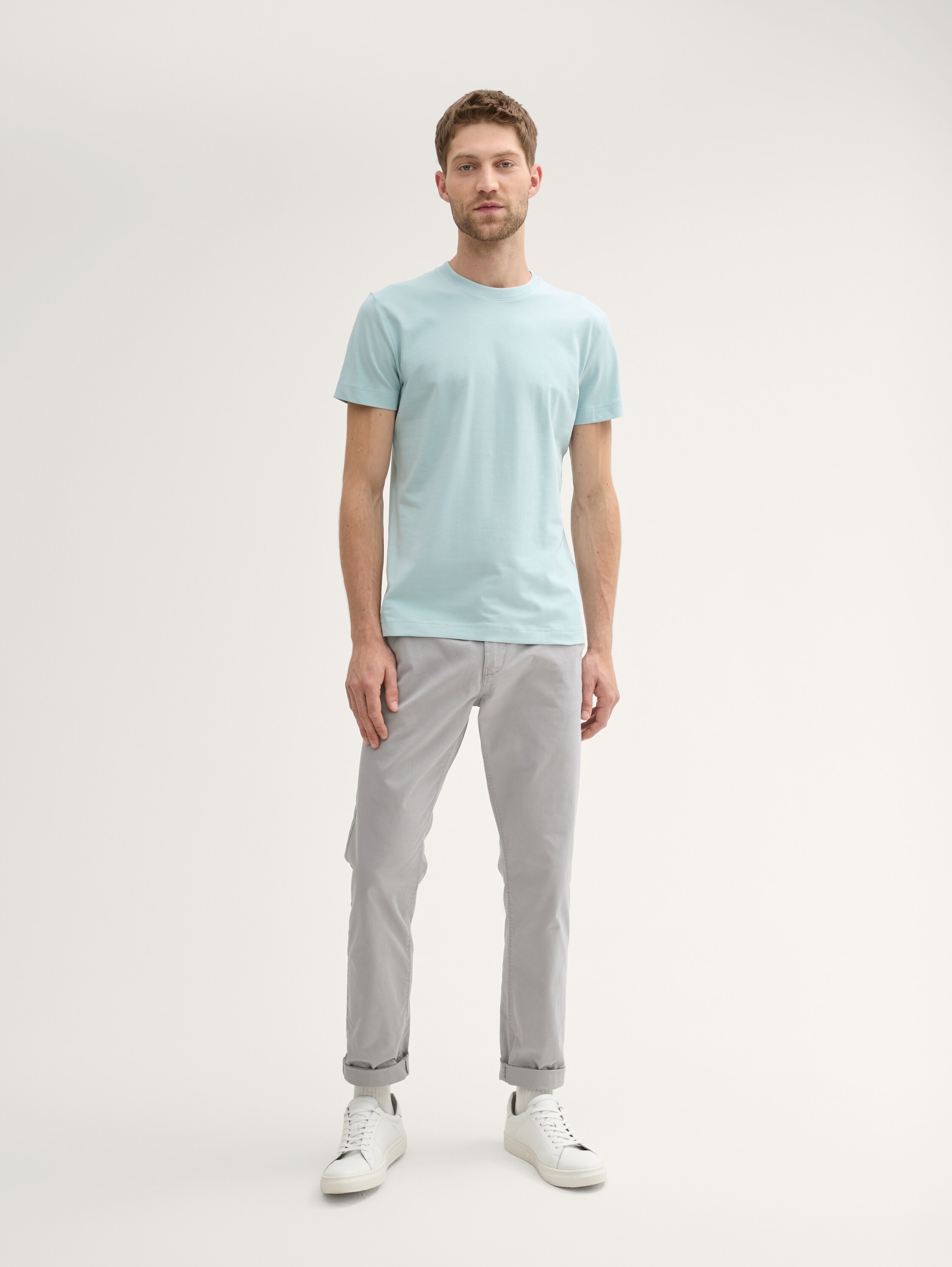 Basic T-Shirt - 1