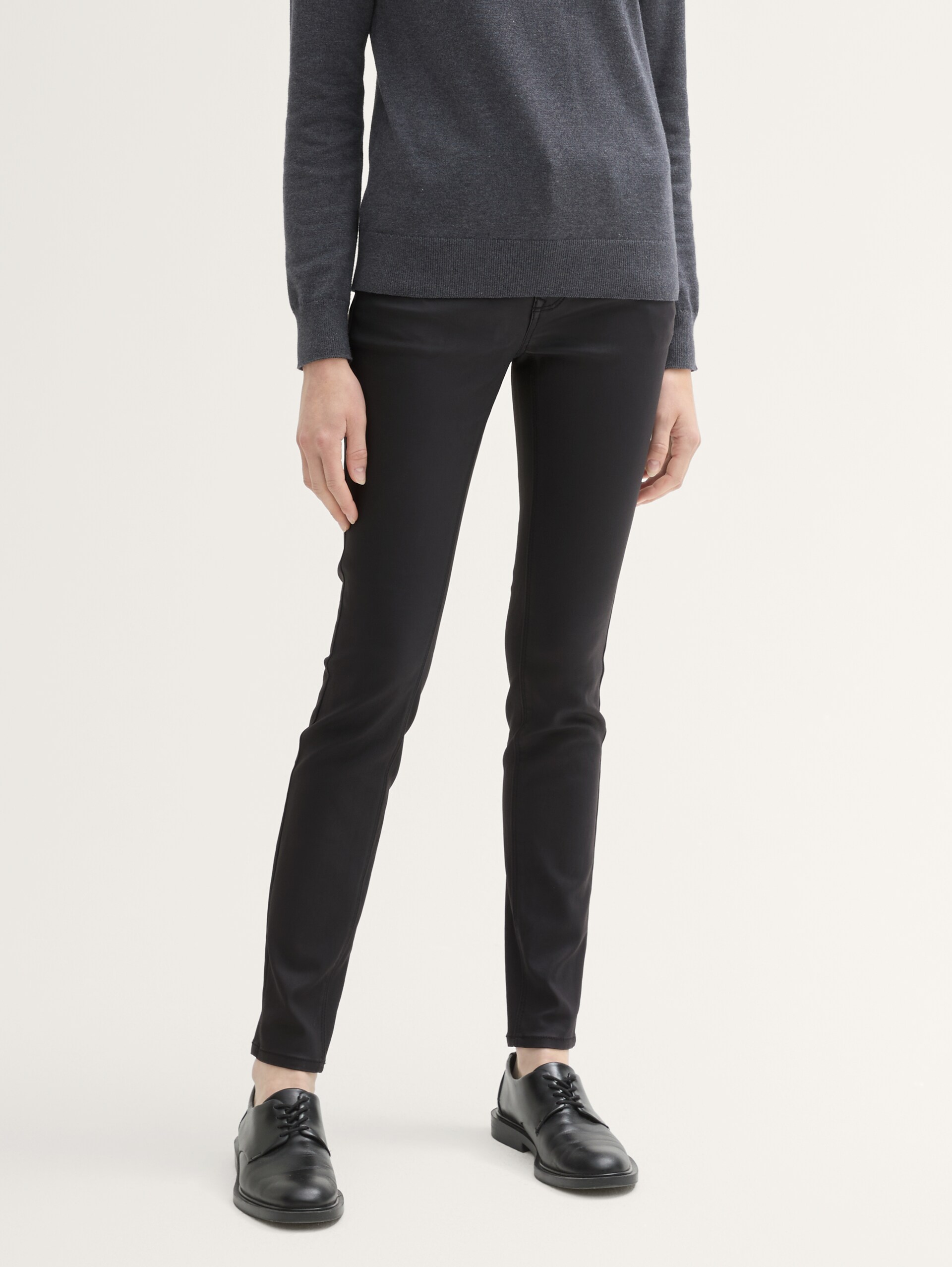 TTALEXA COATED SKINNY Jeans - deep black - Ausschnitt Model-Vorderansicht