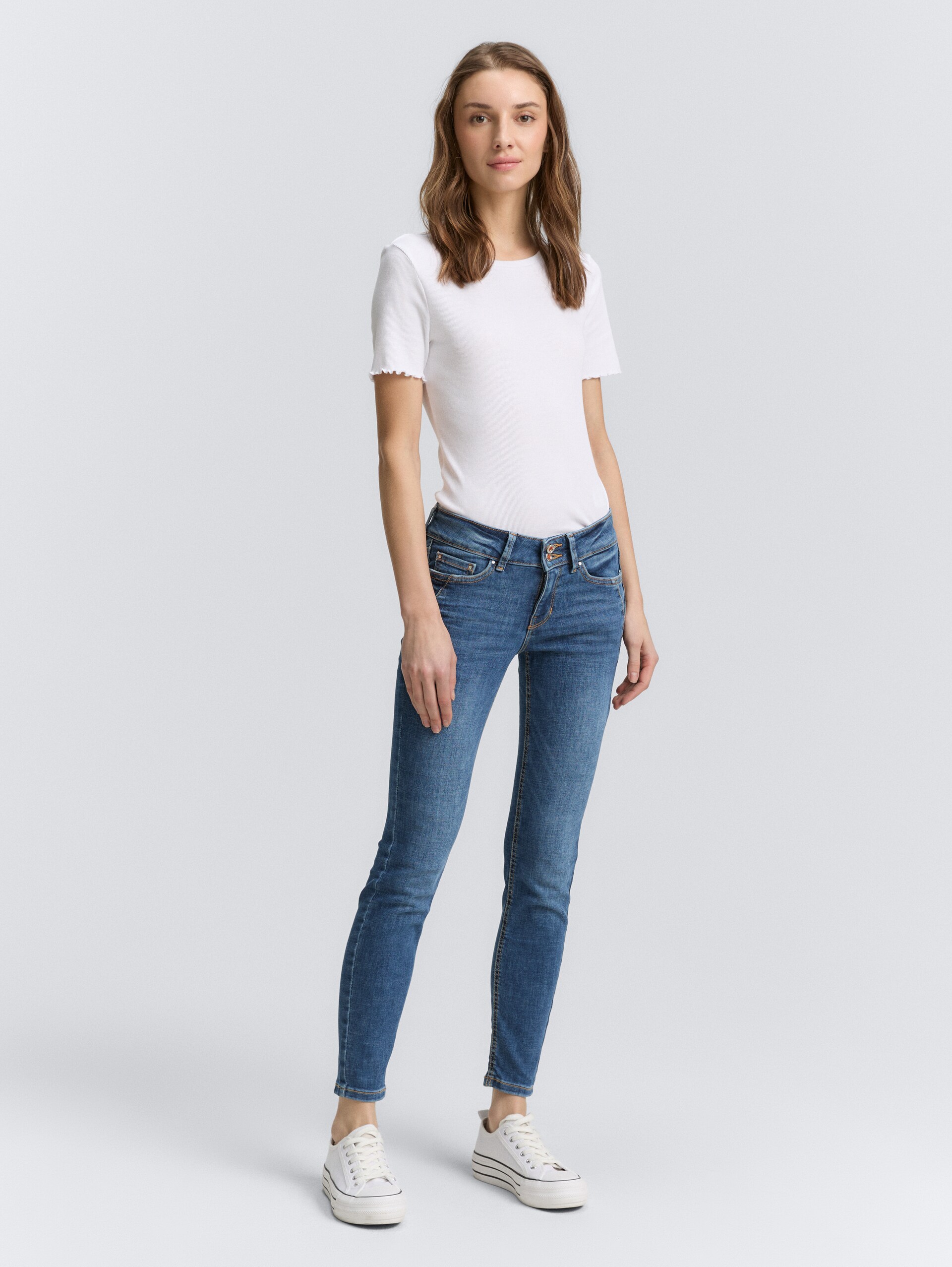 TTJONA EXTRA SKINNY Jeans - Used Mid Stone Blue Denim - Model-Vorderansicht