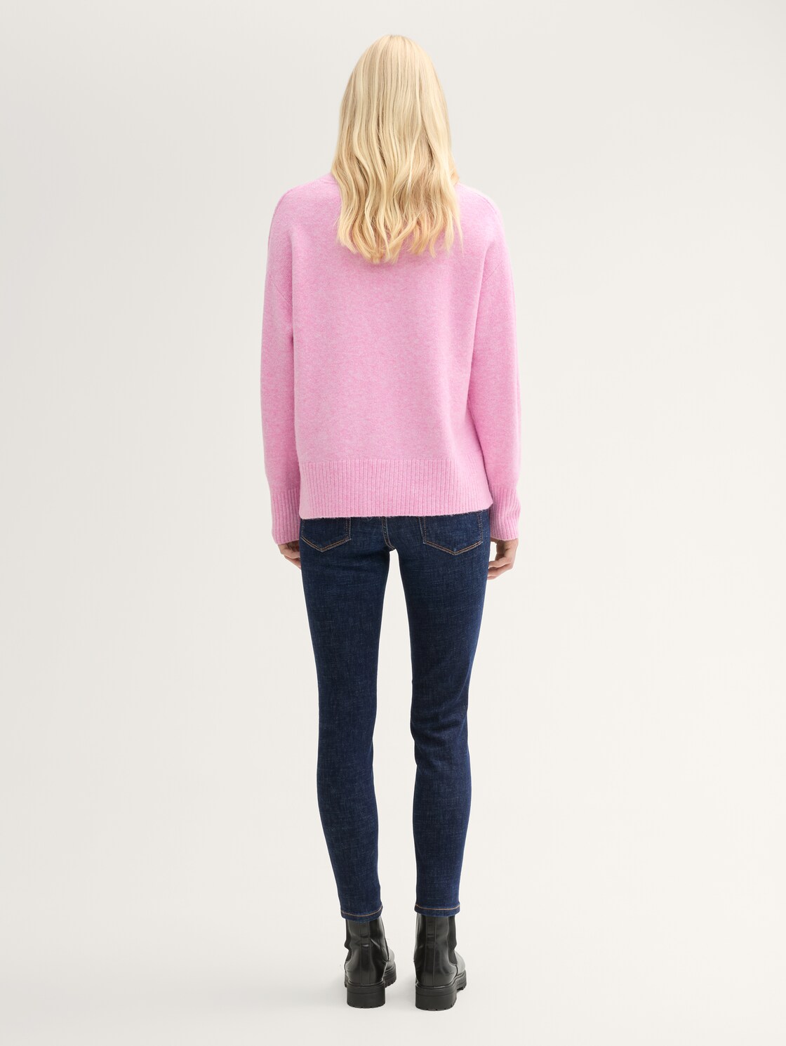 TTJONA EXTRA SKINNY Jeans - Used Dark Stone Blue Denim - Auschnitt Model-Rückansicht