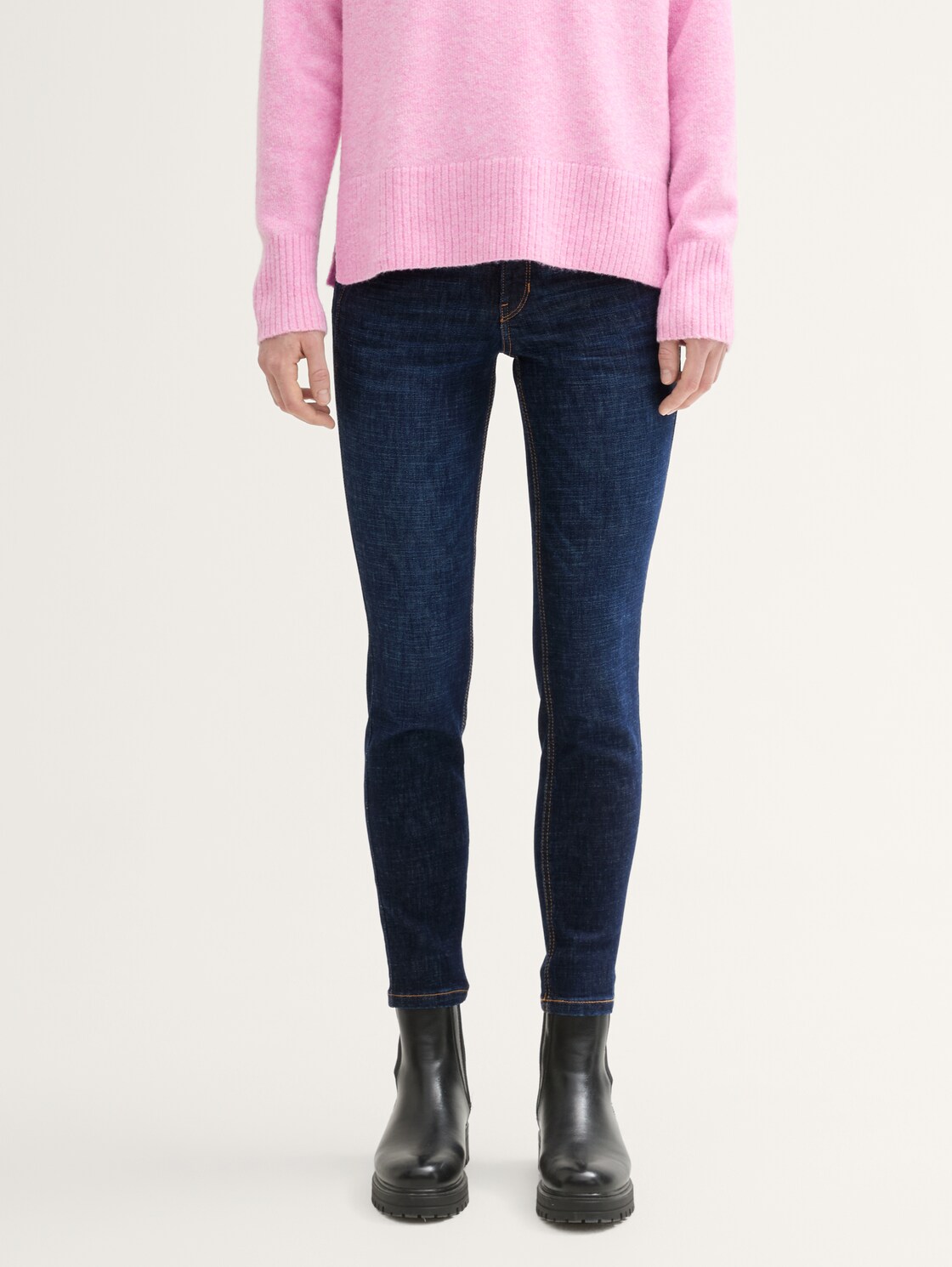 TTJONA EXTRA SKINNY Jeans - Used Dark Stone Blue Denim - Ausschnitt Model-Vorderansicht