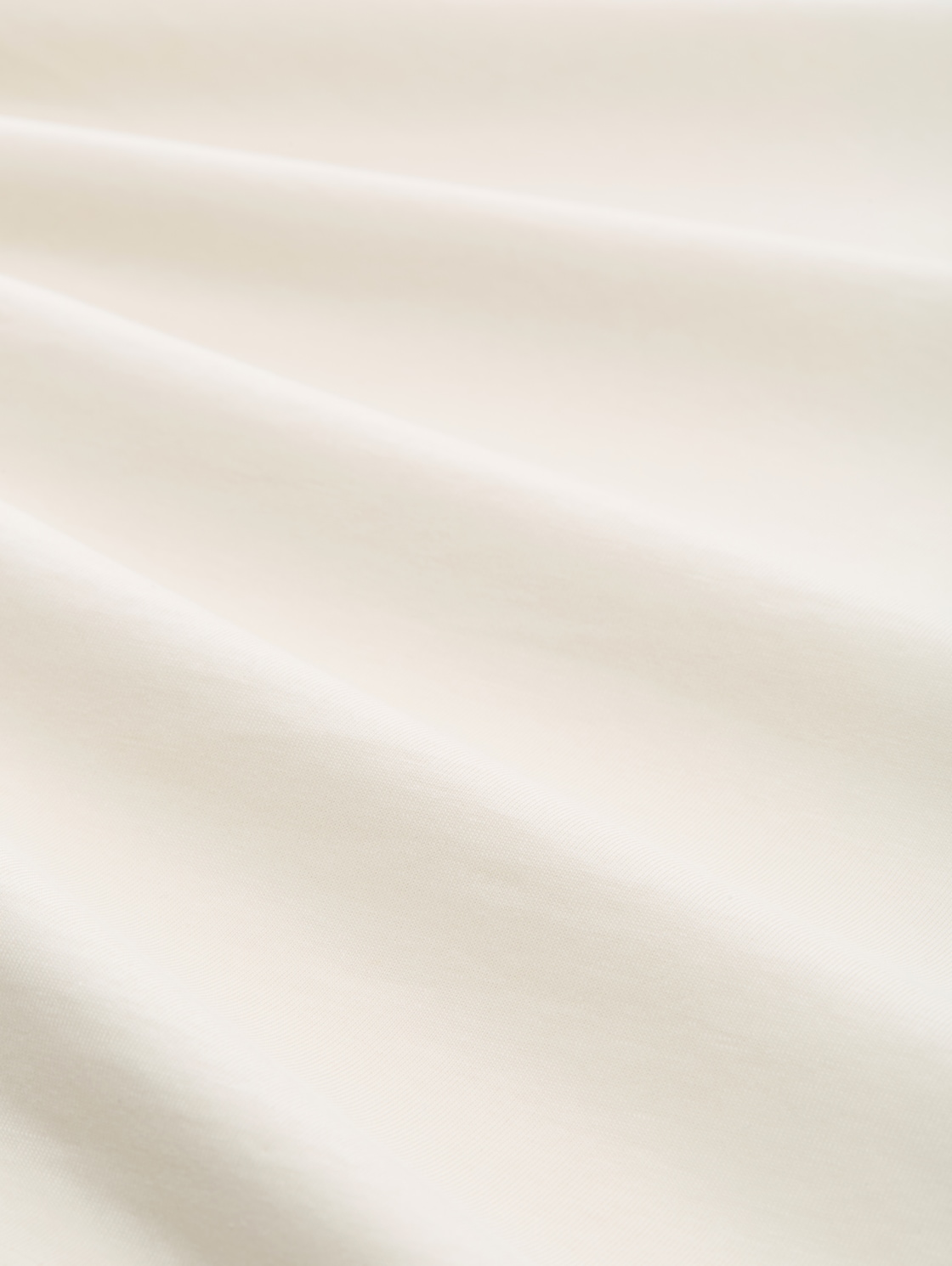 Basic T-Shirt mit Logo-Print - Gardenia White - Material-Ansicht