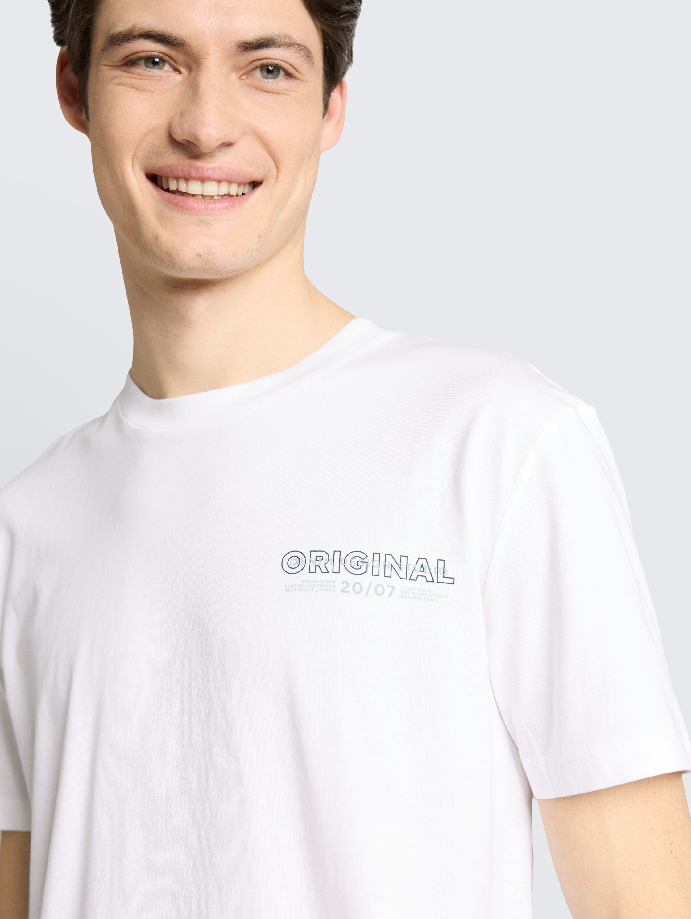 Basic T-Shirt mit Logo-Print - white_horse - 