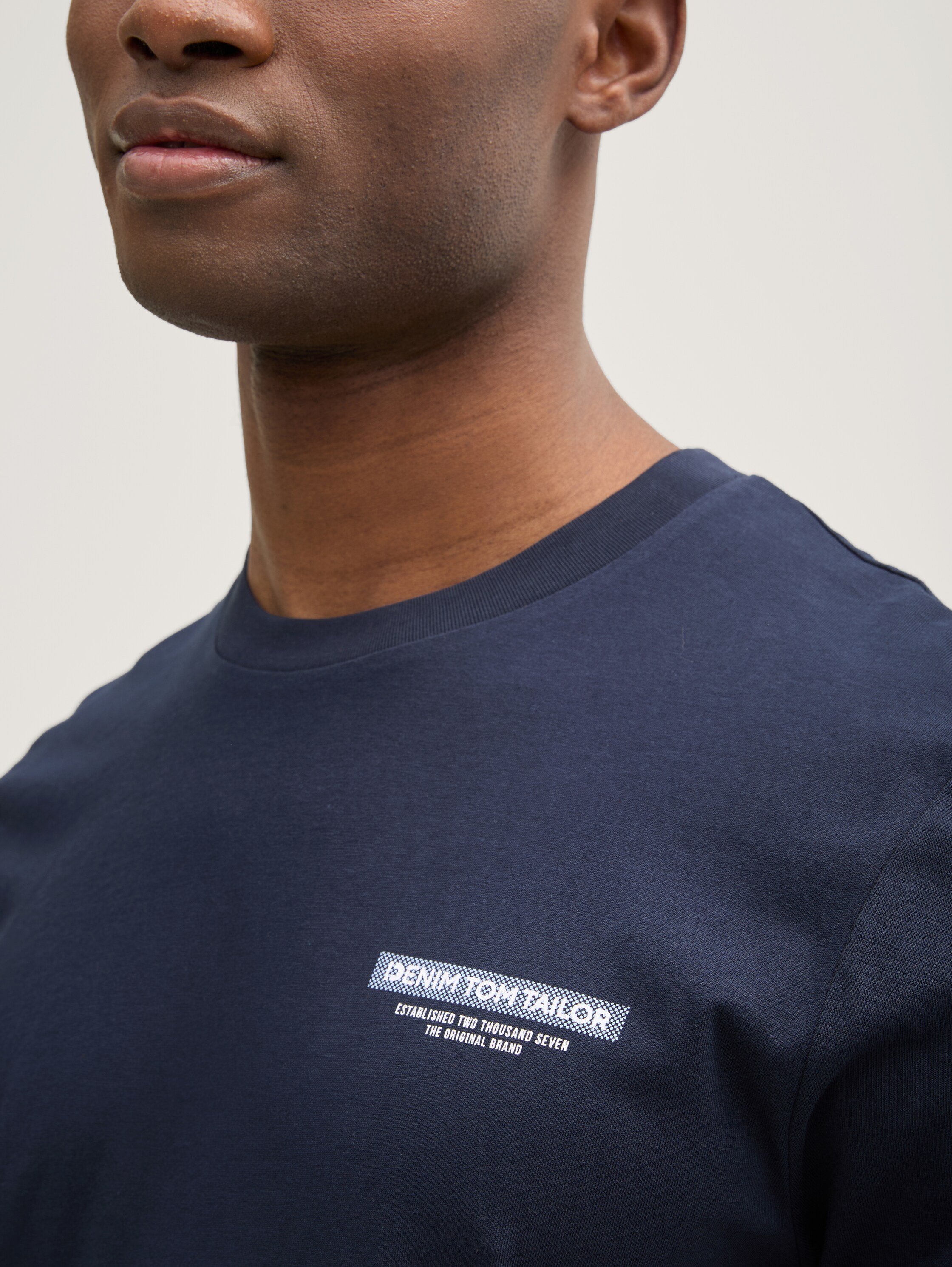 Basic T-Shirt mit Logo-Print - 4