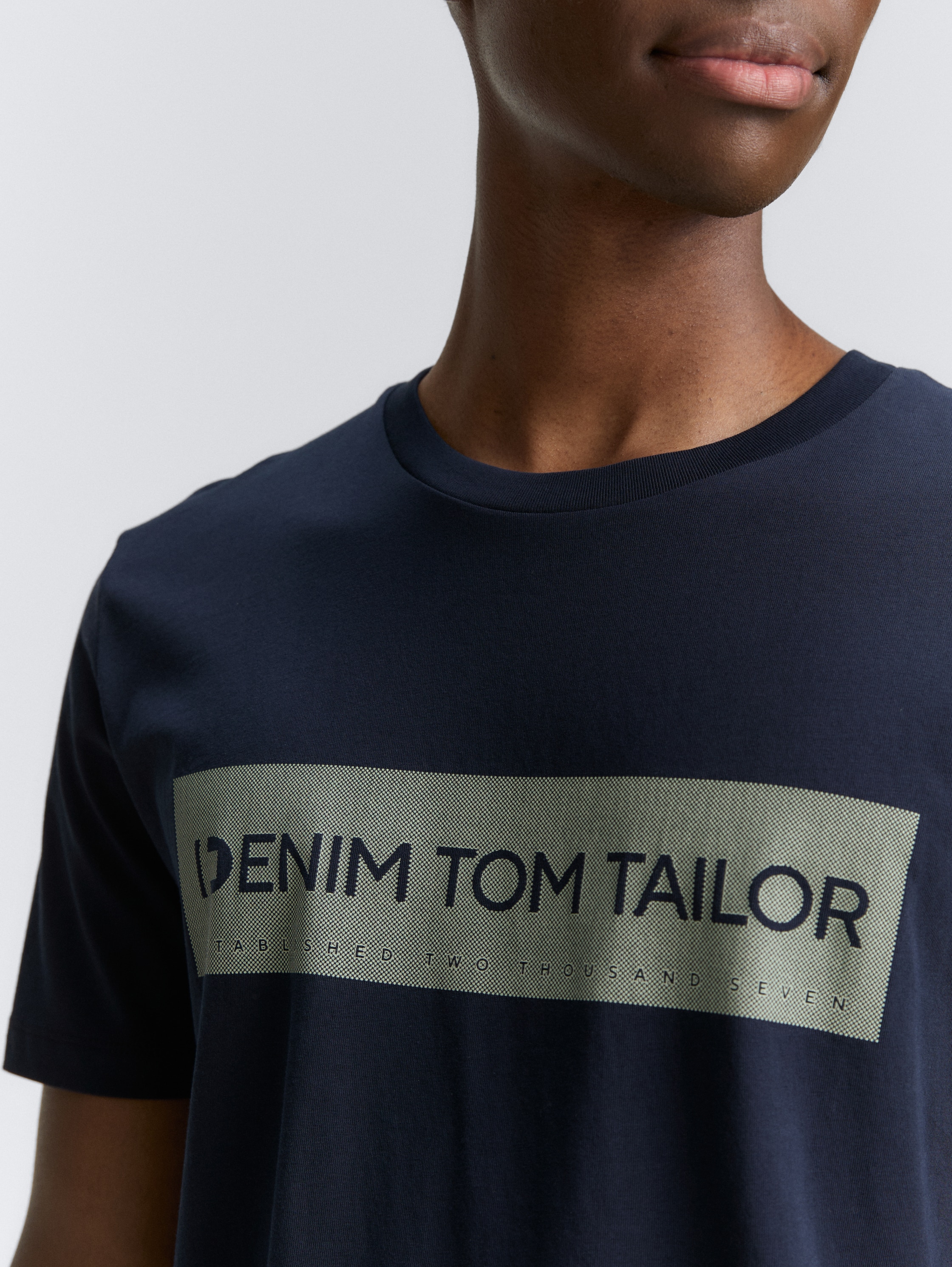 Basic T-shirt with logo print - pure_nvay - 