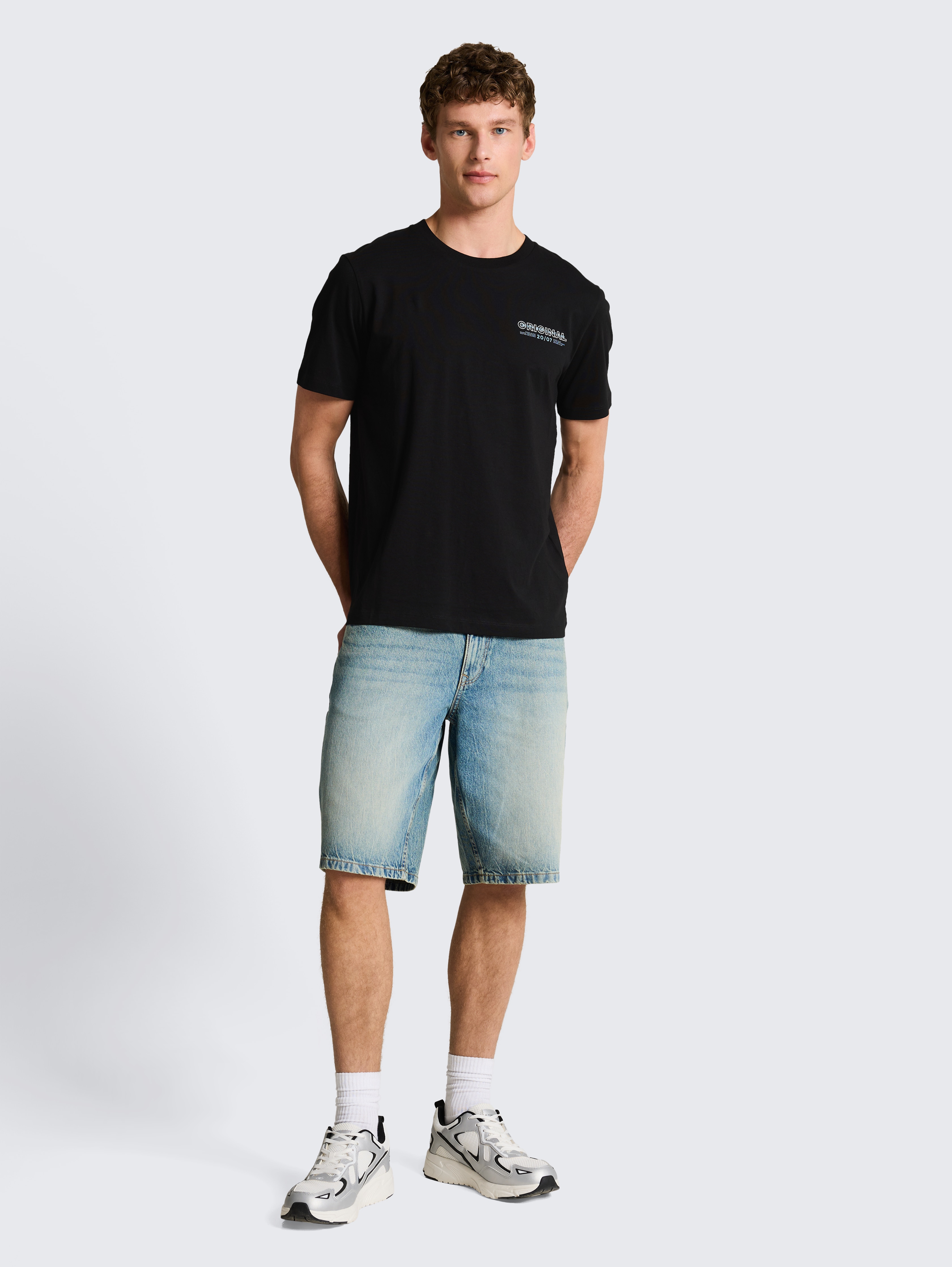 Basic T-Shirt mit Logo-Print von Denim Male, deep sea black