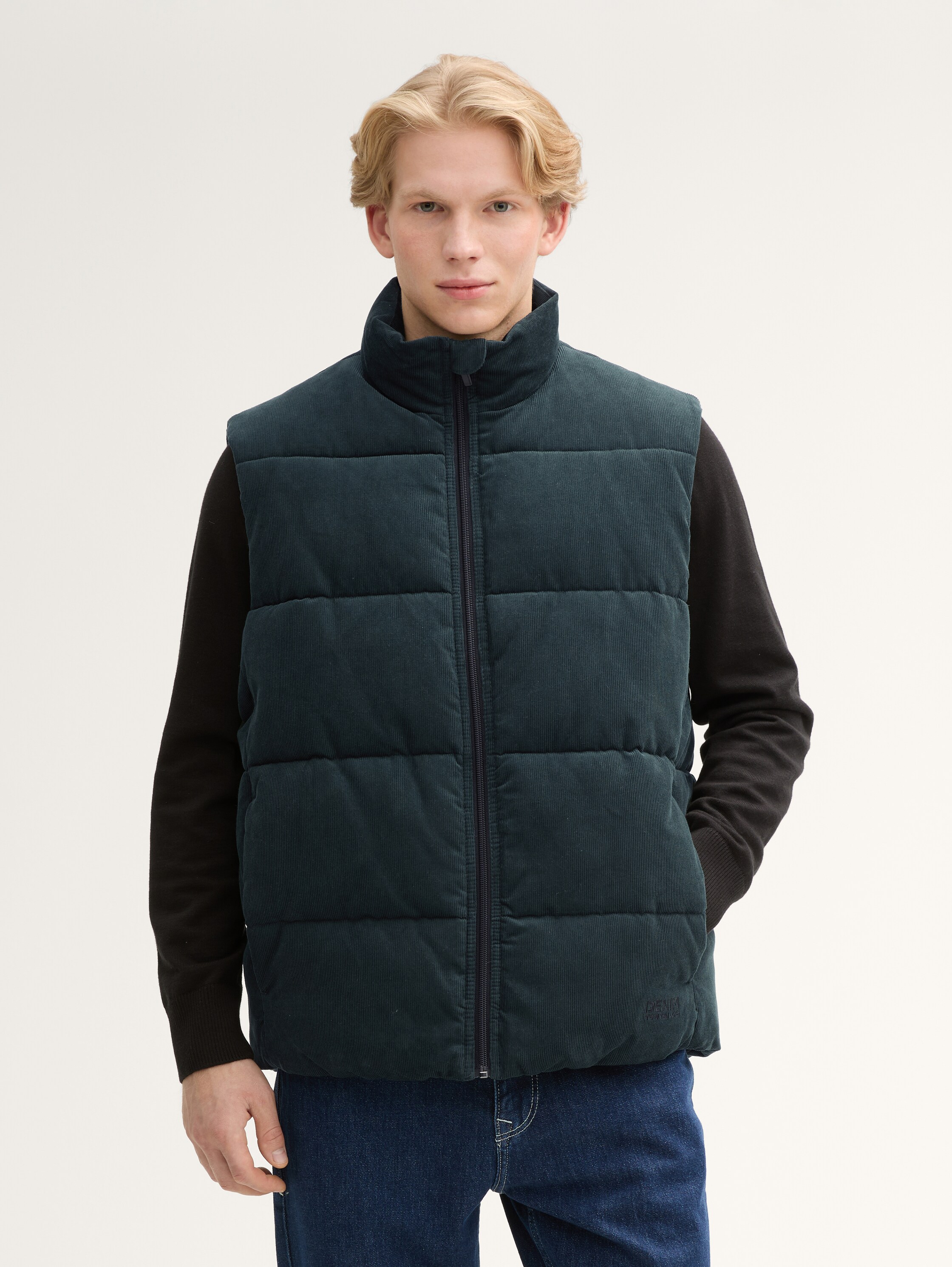 Relaxed-fit corduroy puffer vest - dark_gable_green - 
