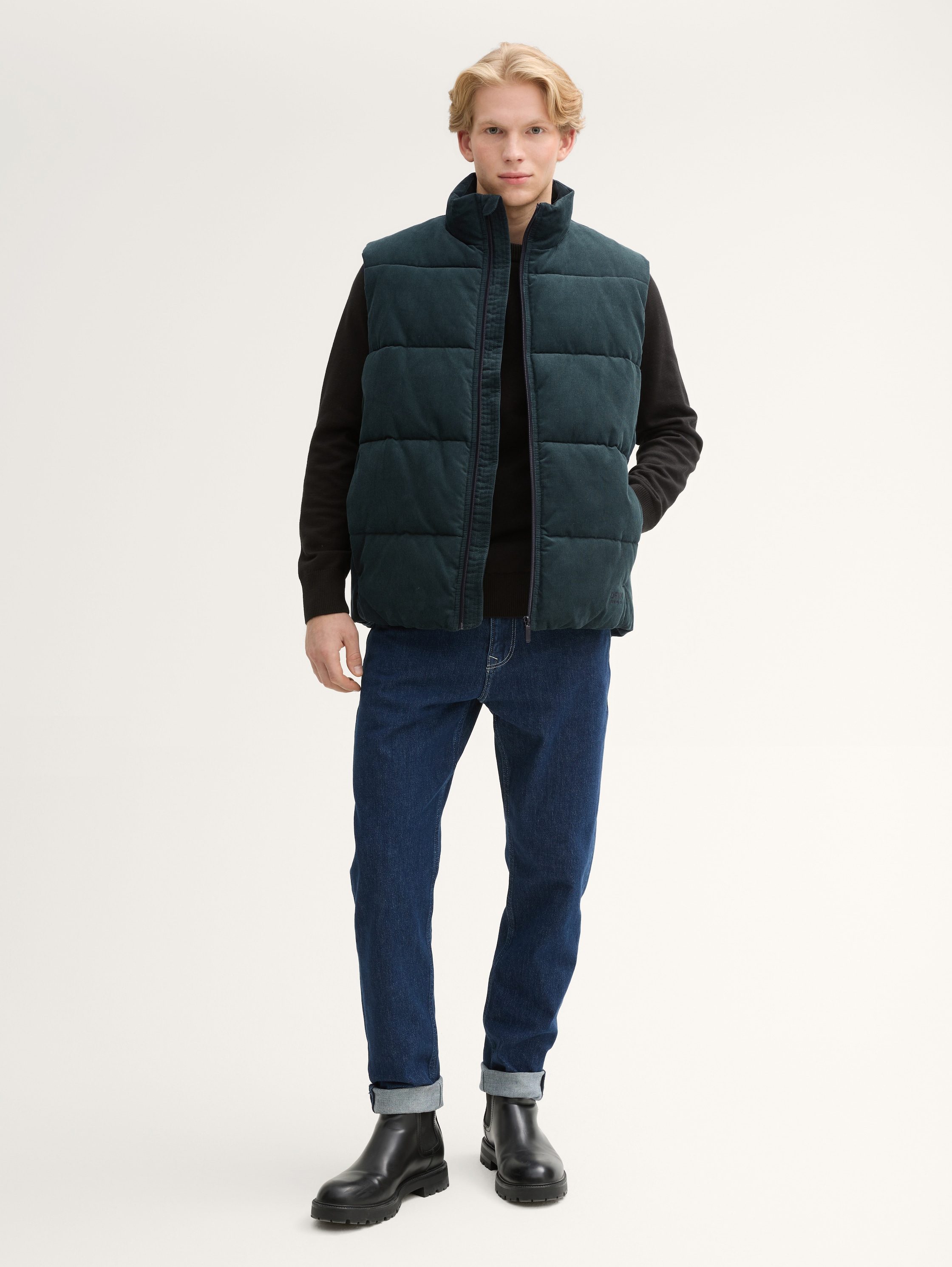Relaxed-fit corduroy puffer vest - dark_gable_green - 