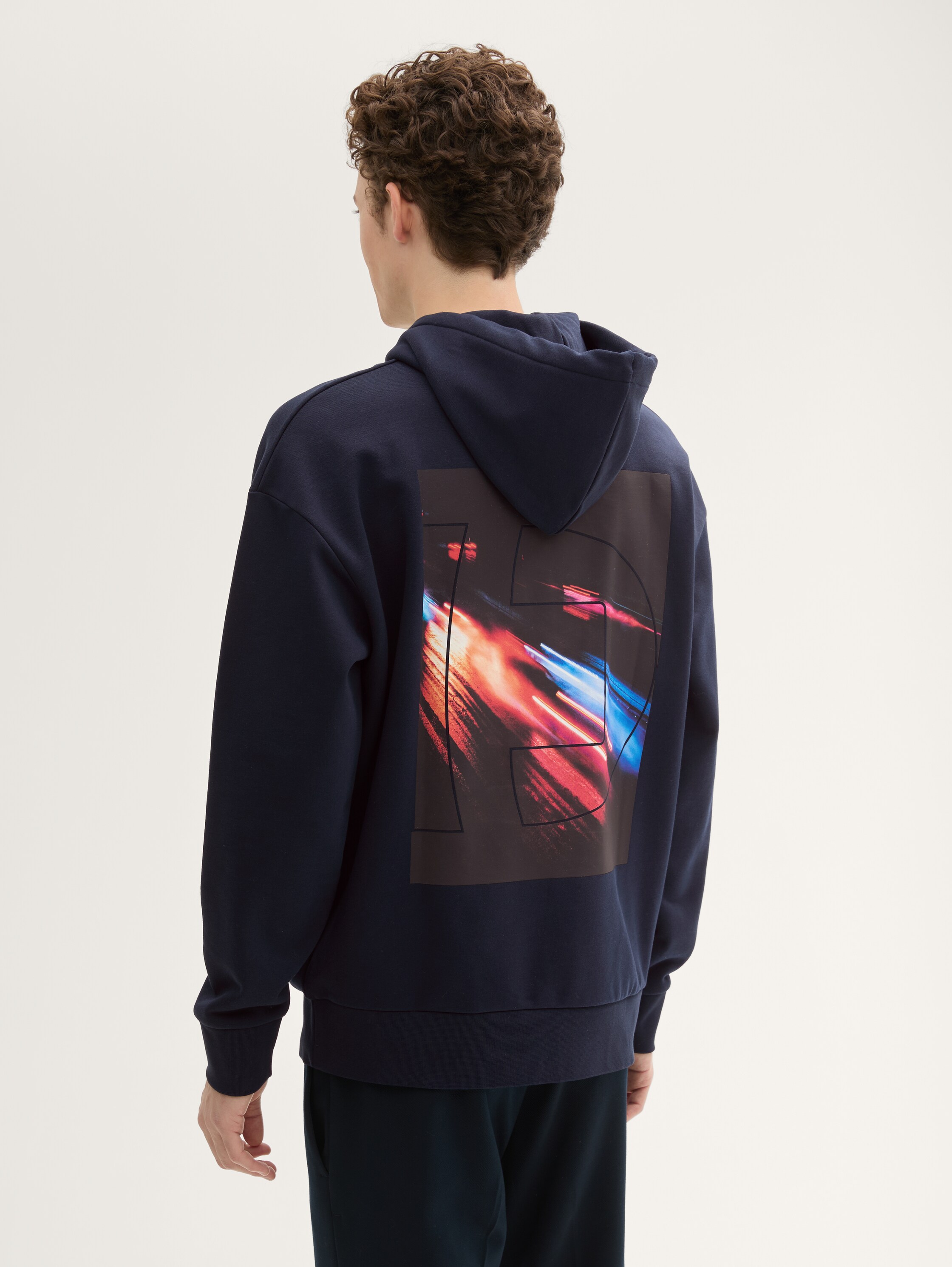 Relaxed Hoodie Sweatshirt mit Rückenprint - sky_captain_blue_1 - 