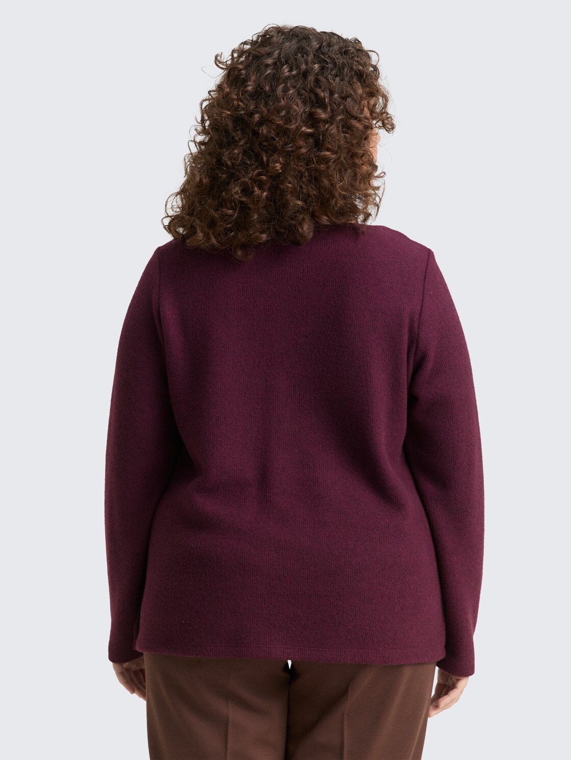 Plus Size - Soft-Touch Sweatshirt mit Knopfdetails - Dark Red Mélange - Auschnitt Model-Rückansicht