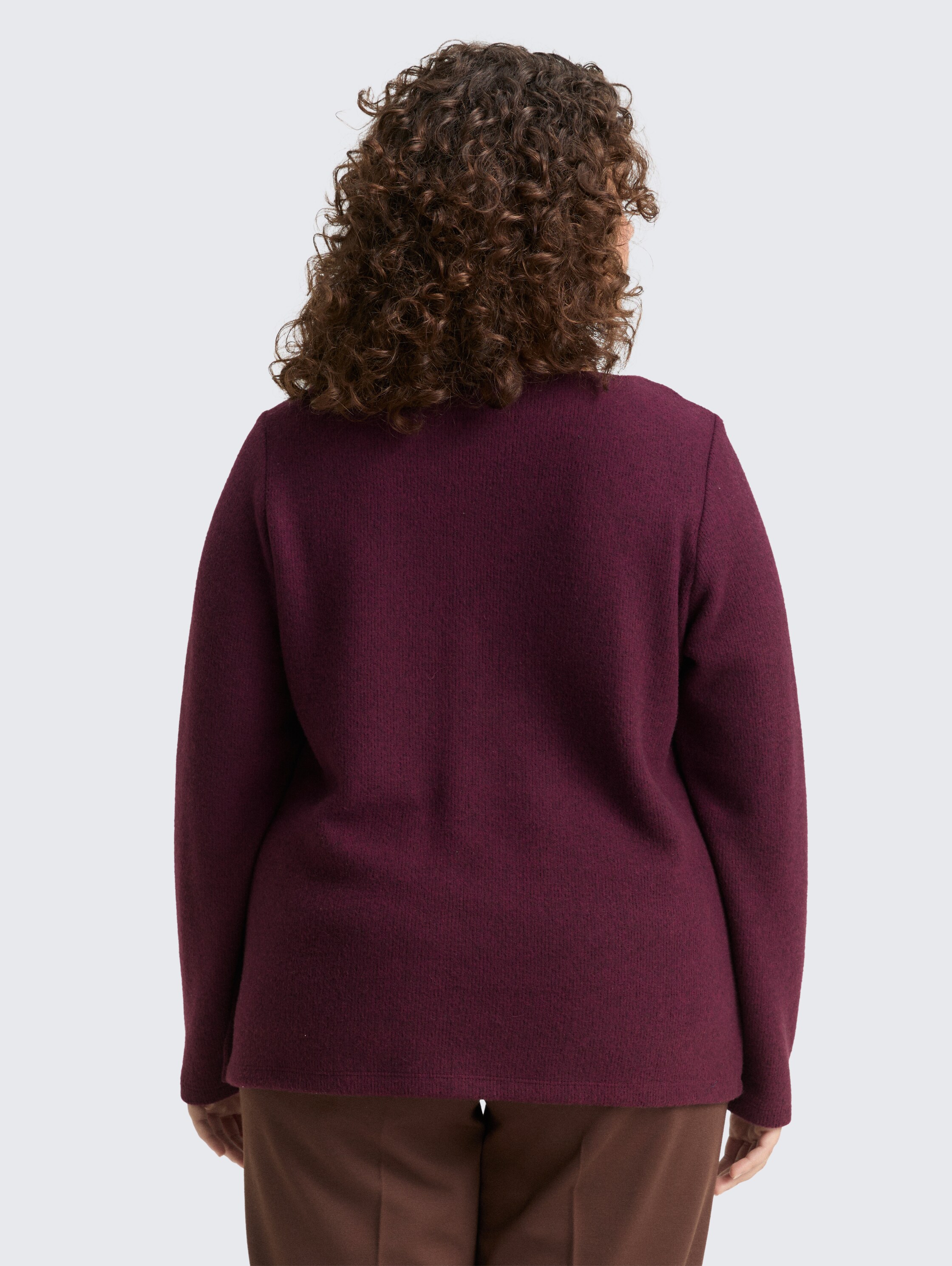 Plus Size - Soft-touch sweatshirt with button details - Dark Red Mélange - Neckline model-back view