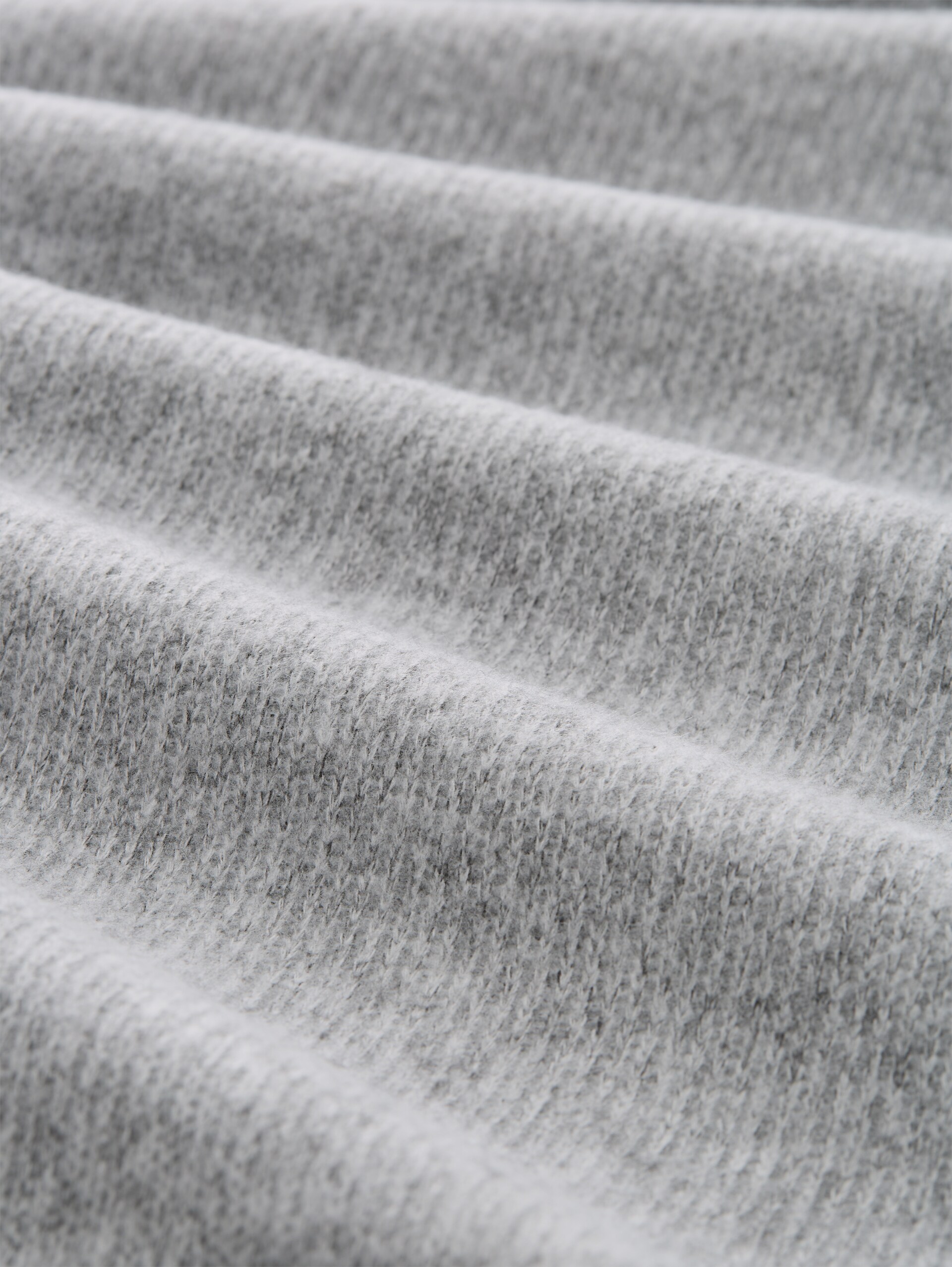 Plus Size - Soft-Touch Sweatshirt mit Knopfdetails - medium silver grey melange - Material-Ansicht