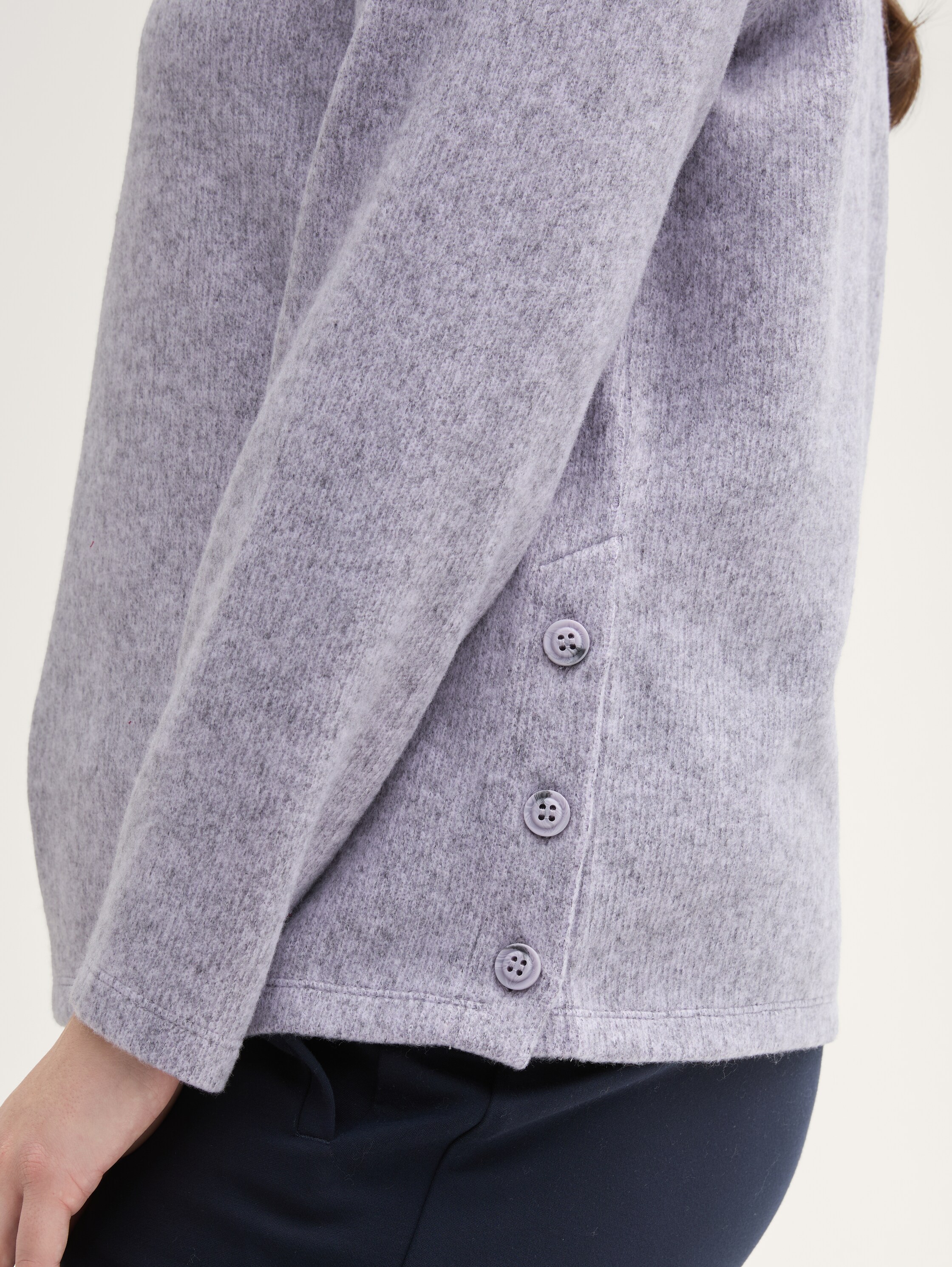 Plus Size - Soft-Touch Sweatshirt mit Knopfdetails - soft_lavender_melange - 