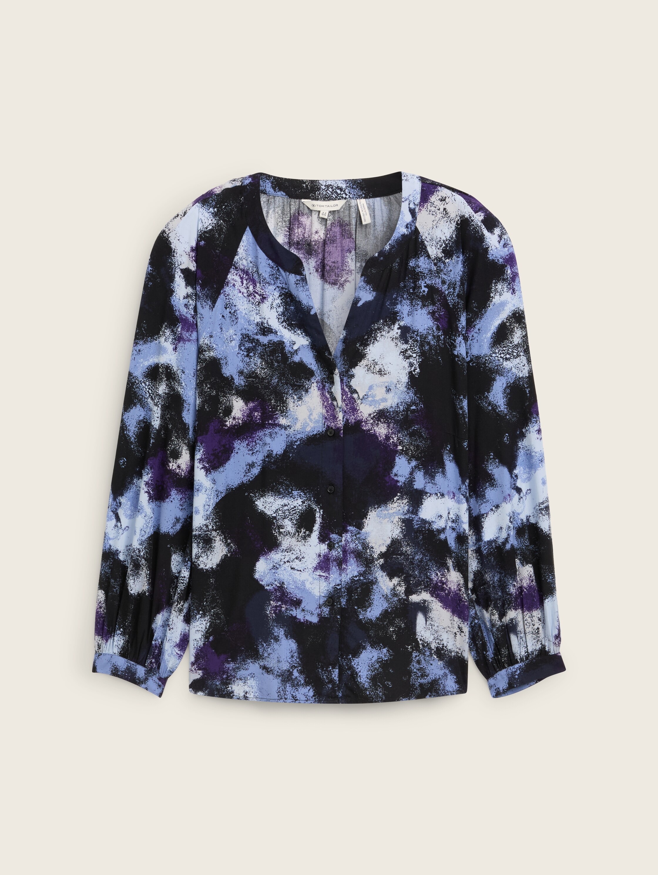 Plus Size - Loose Fit Bluse aus Viskose - artistic_watercolor_design - Vorder-Produkt-Ansicht