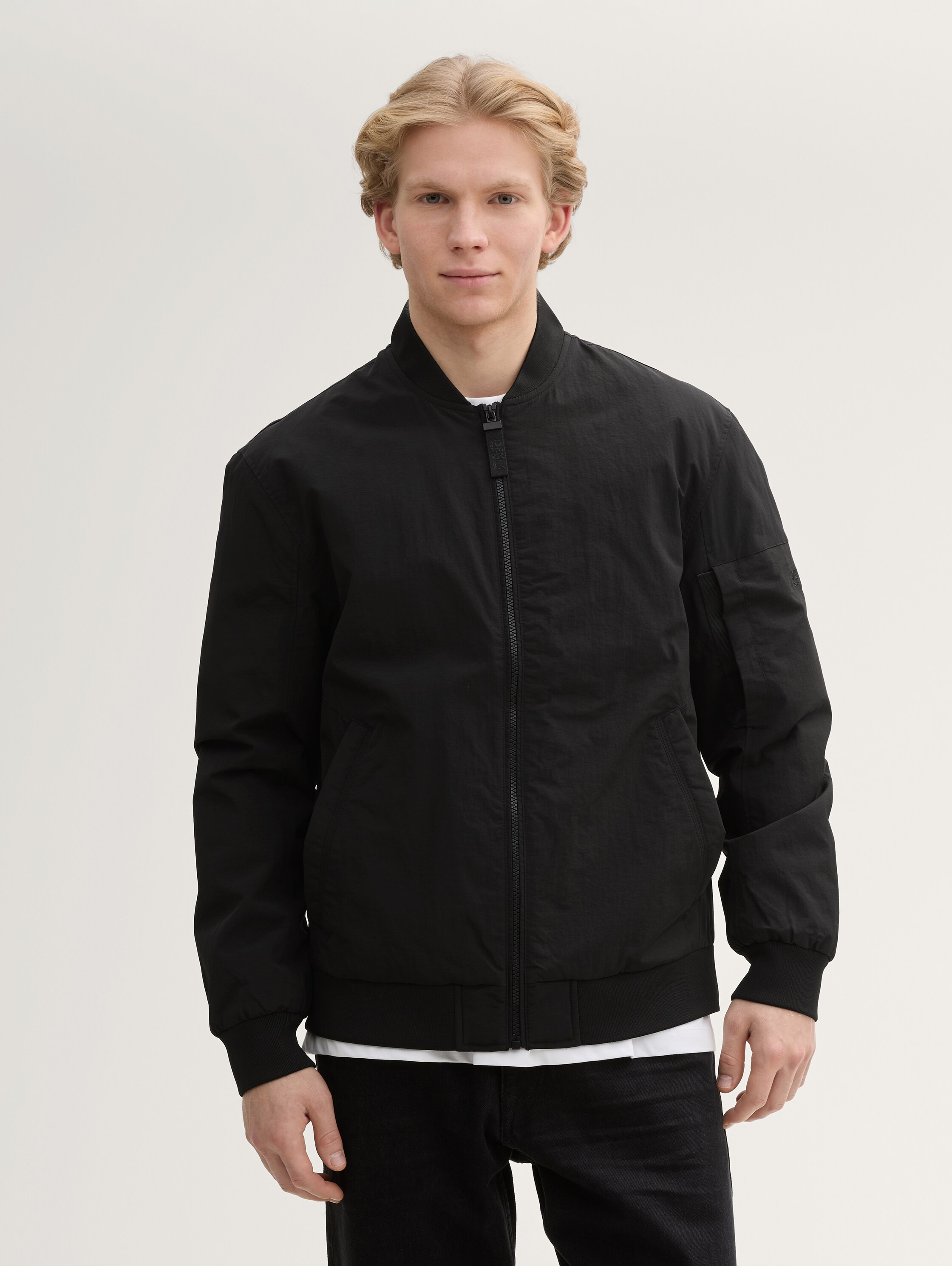 Bomberjacke mit Taschen - black - 