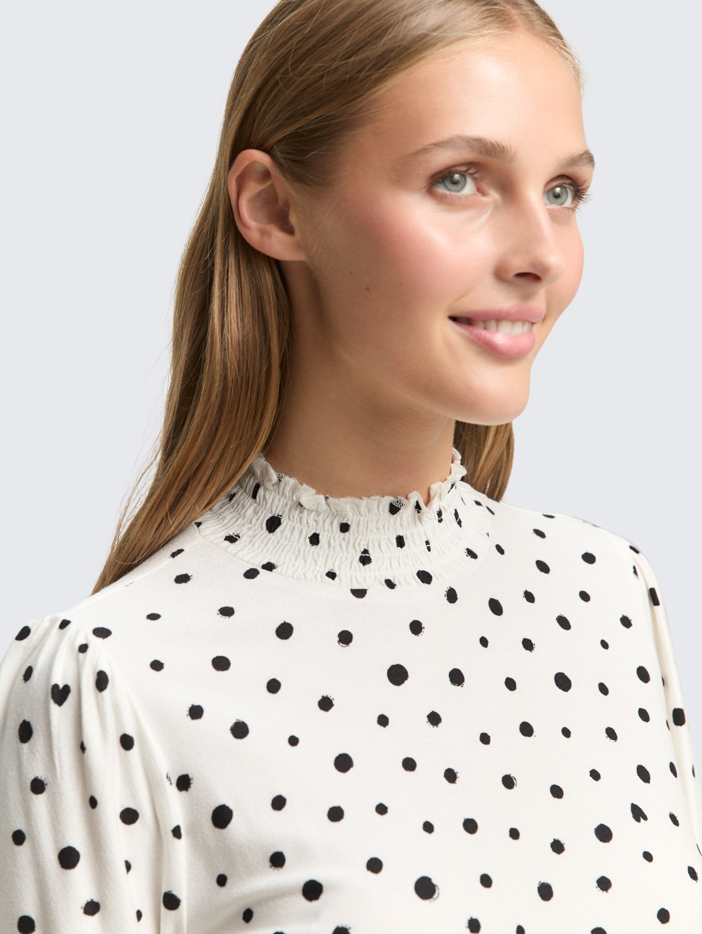 Long-sleeved shirt with pattern - small_offwhite_black_dot_print - 