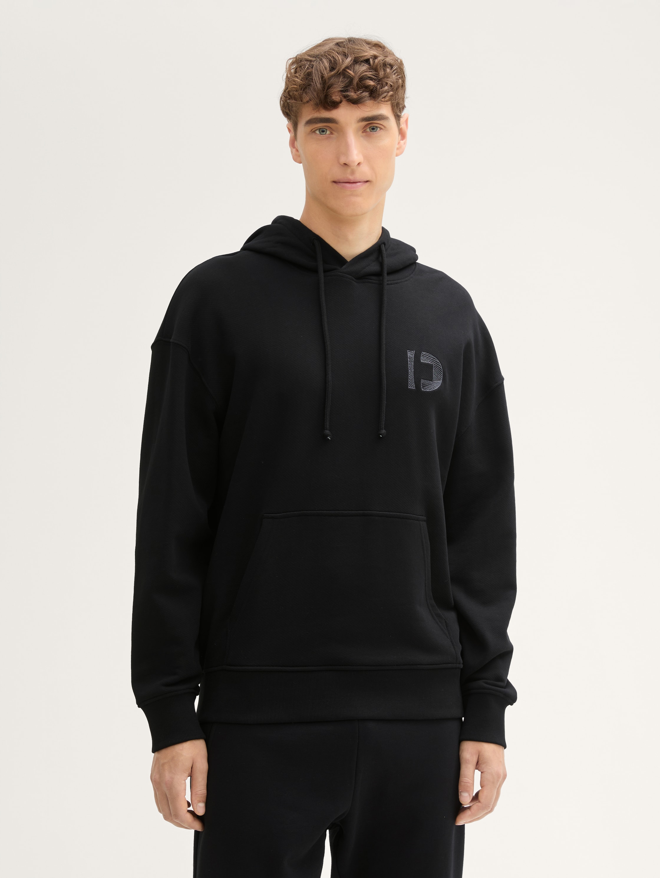 Relaxed Hoodie Sweatshirt mit Logo-Stickerei - black - 