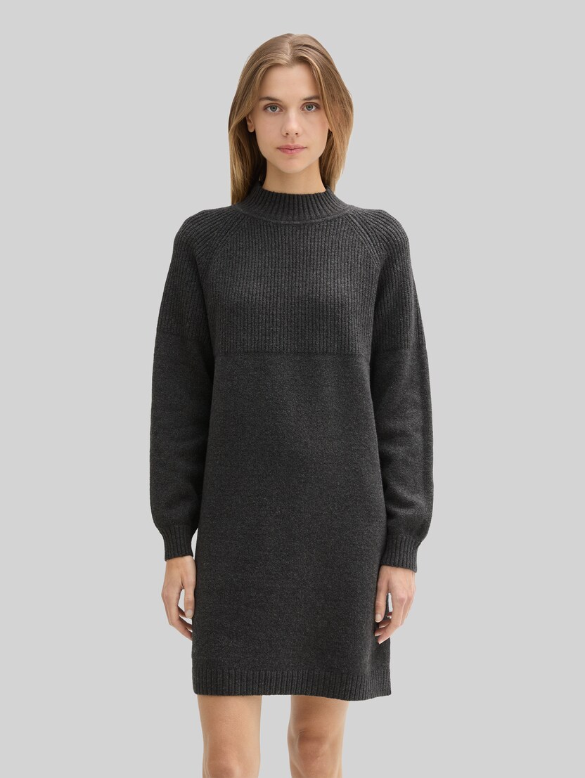 Strickkleid mit Stehkragen von Denim Female, Shale Grey Melange