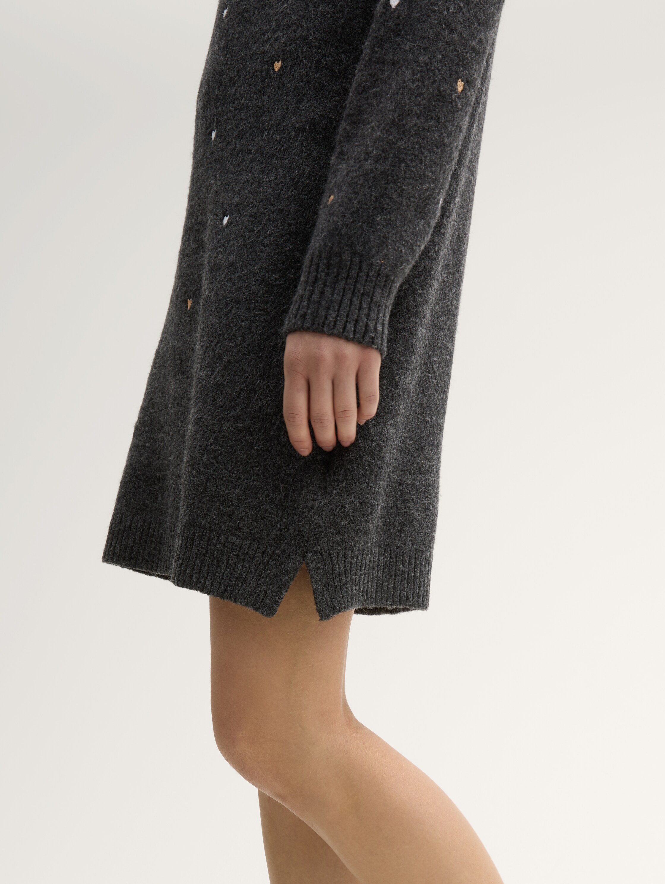 Strickkleid mit Herz-Stickerei - 5