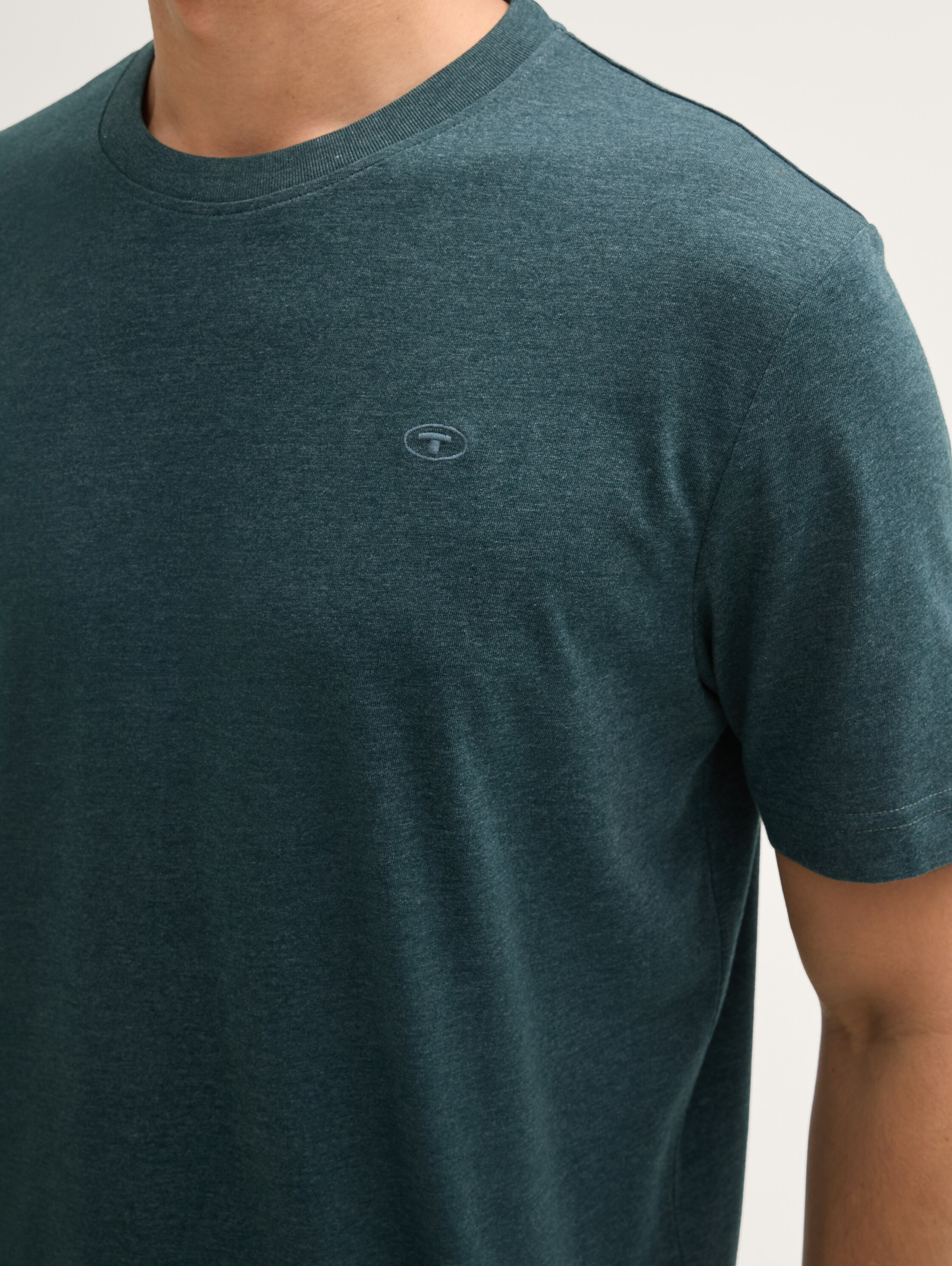 Basic T-Shirt - deep_green_lake_melange - 
