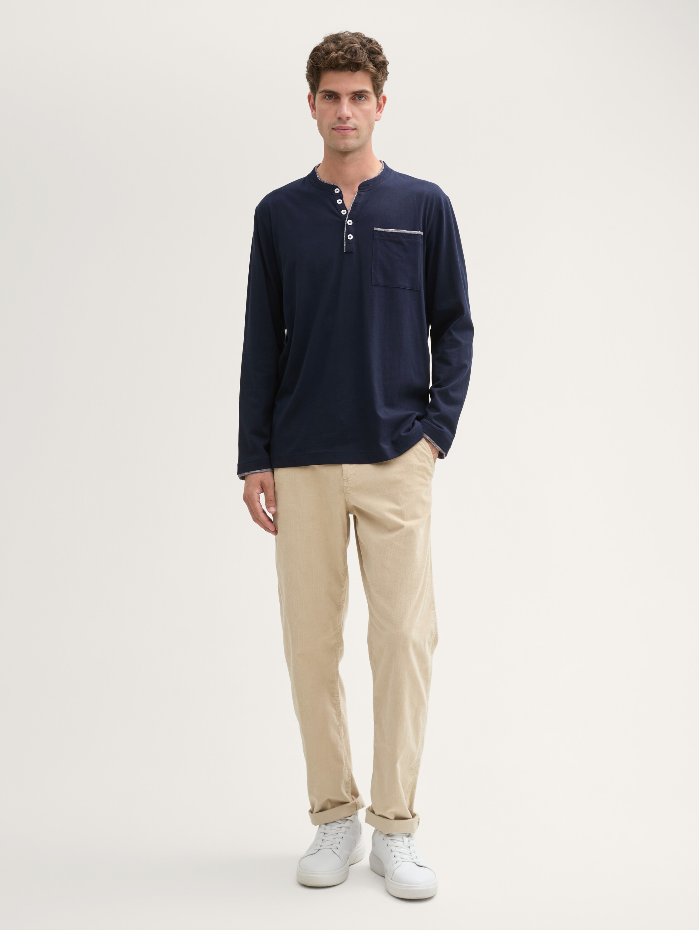 Langarmshirt mit Brusttasche - 1
