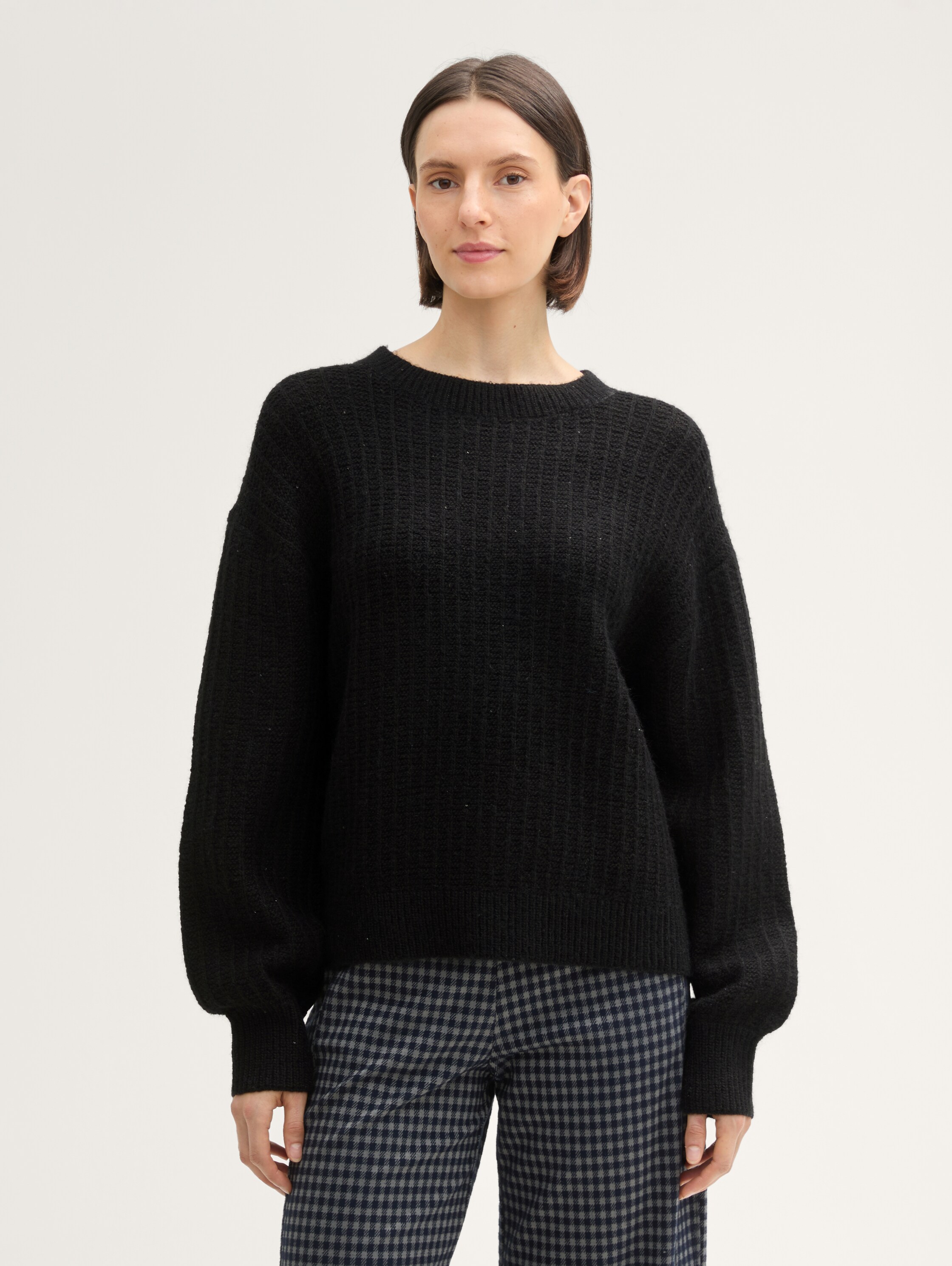 Strickpullover mit dezenten Pailletten - deep_black_1 - 