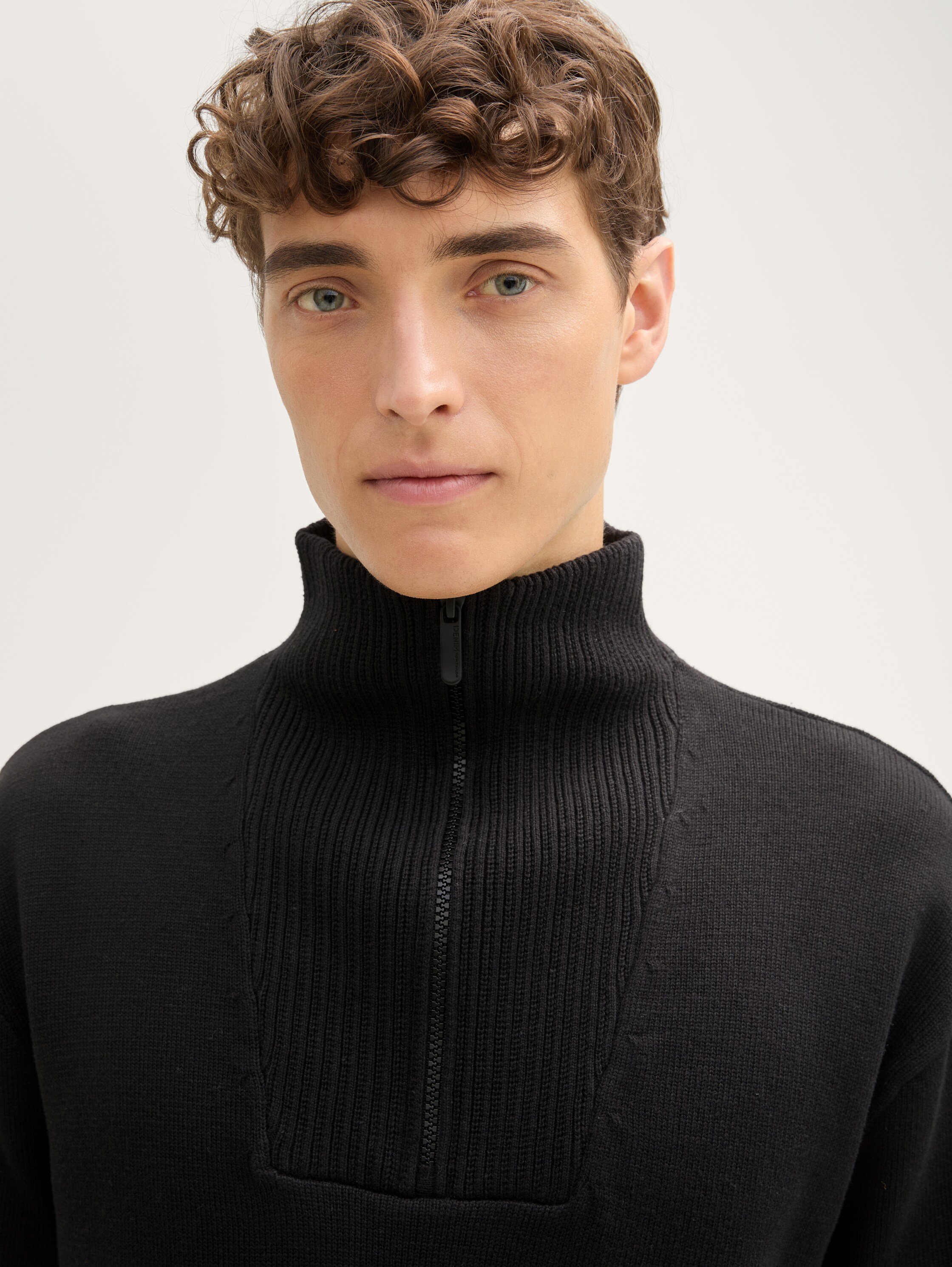 Relaxed Troyer Strickpullover aus Baumwolle - black - 