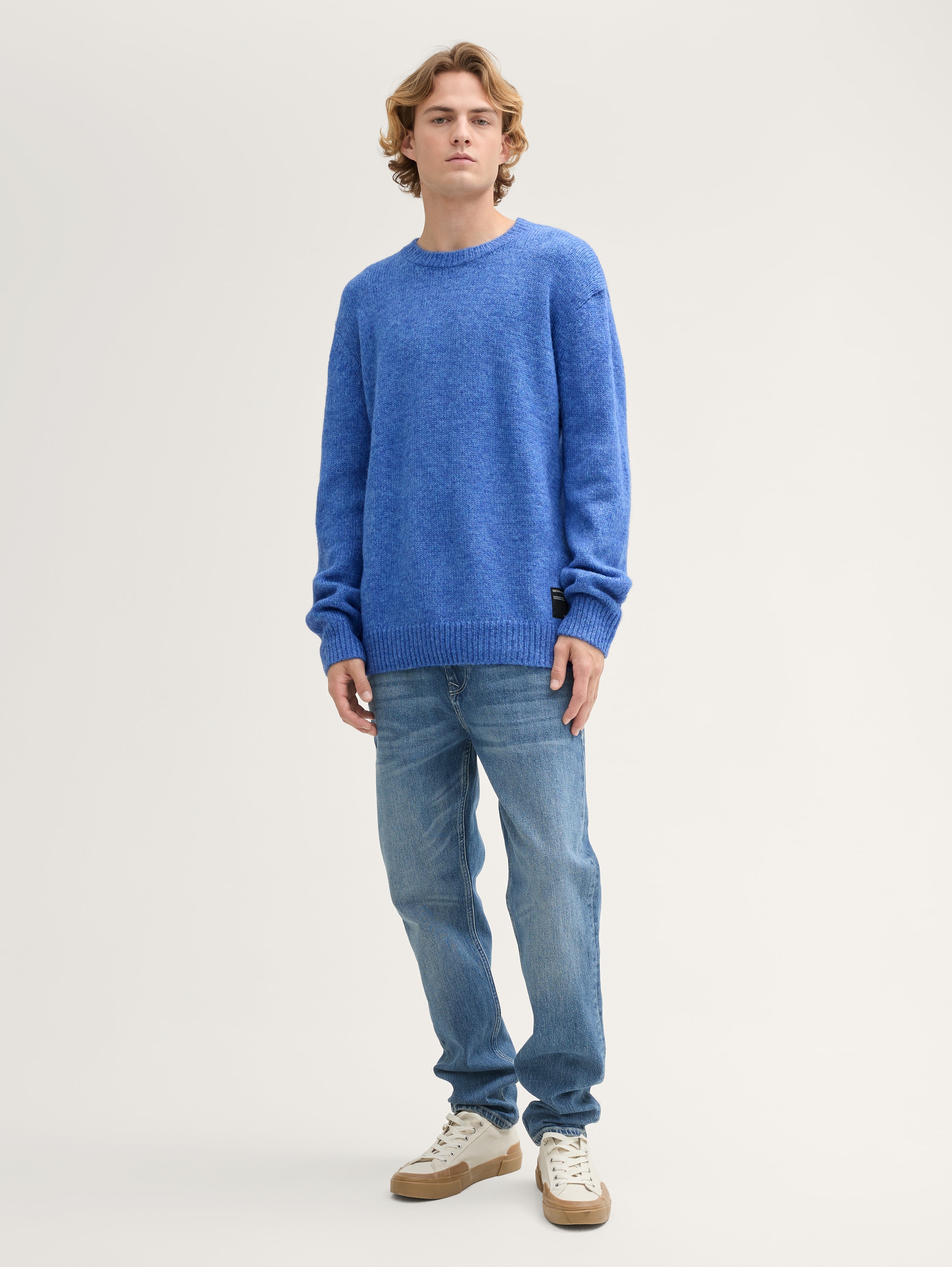 Cosy Strickpullover mit Rundhalsausschnitt - azul_blue_wool_fancy_structure - 