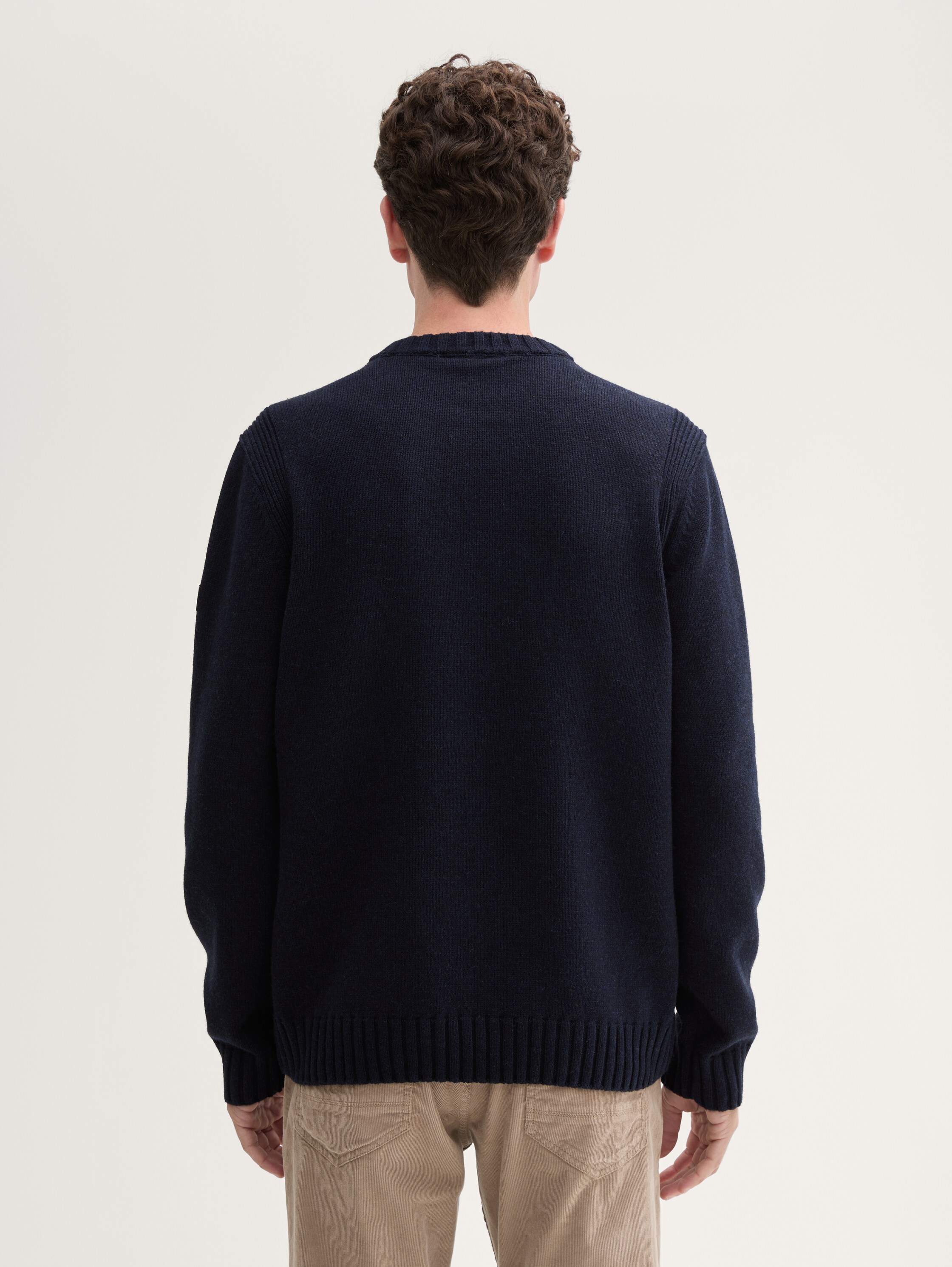 Cosy Strickpullover mit Logo-Badge - knitted_navy_melange - 