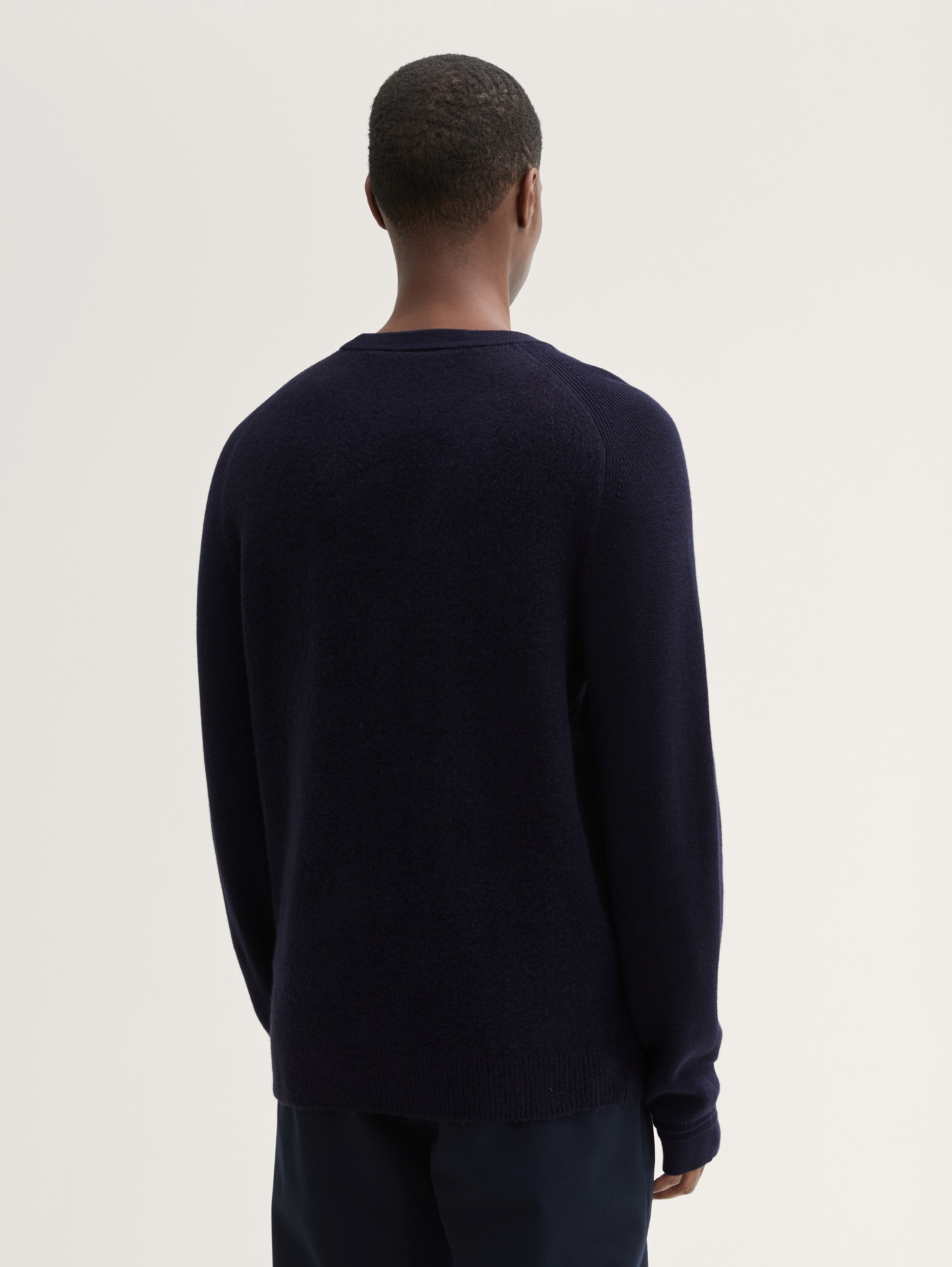 Soft-Touch Strickpullover im Regular Fit - knitted_navy_melange - 