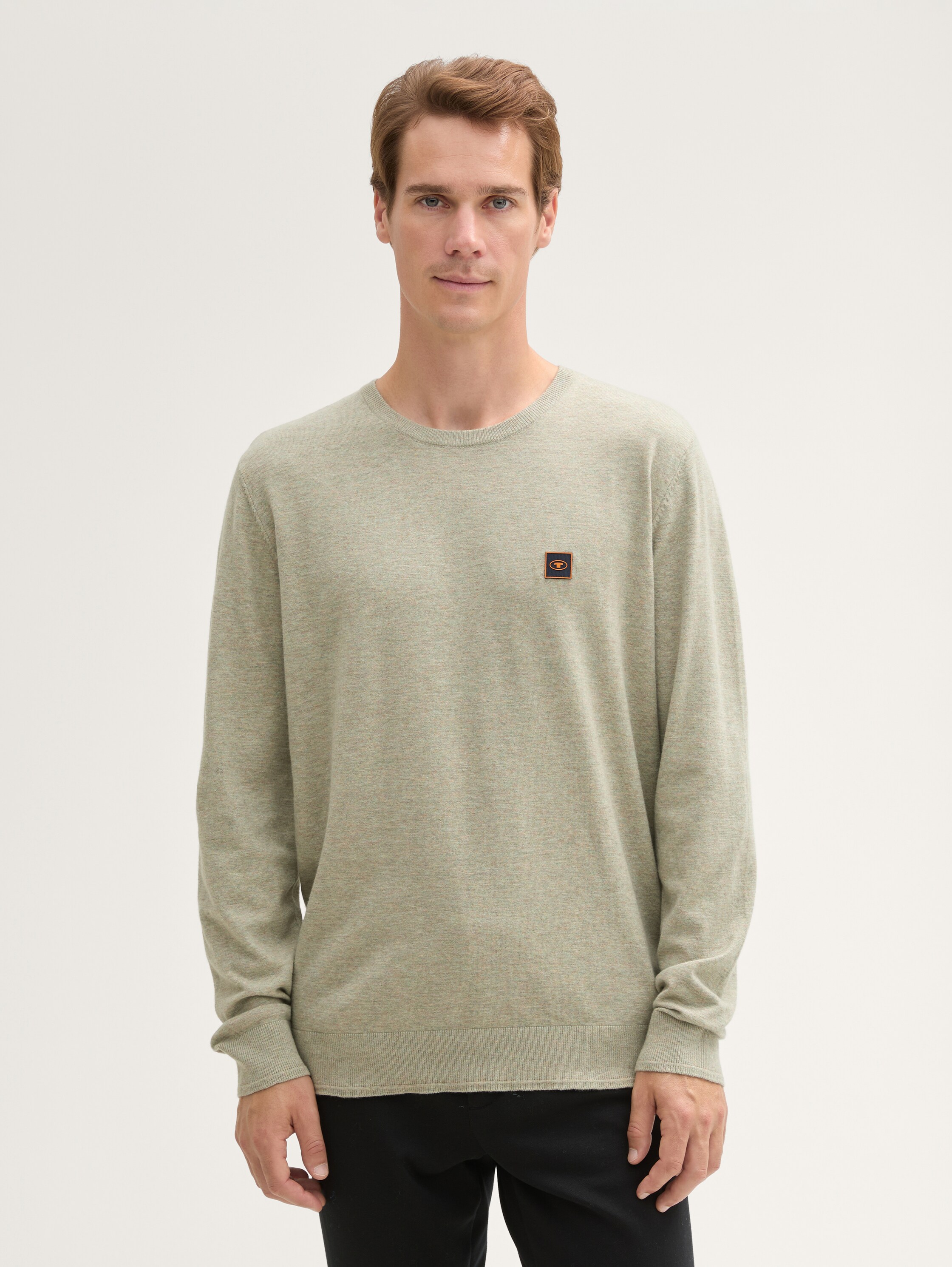 Strickpullover mit Logo Badge - prairie_grass_green_melange - 