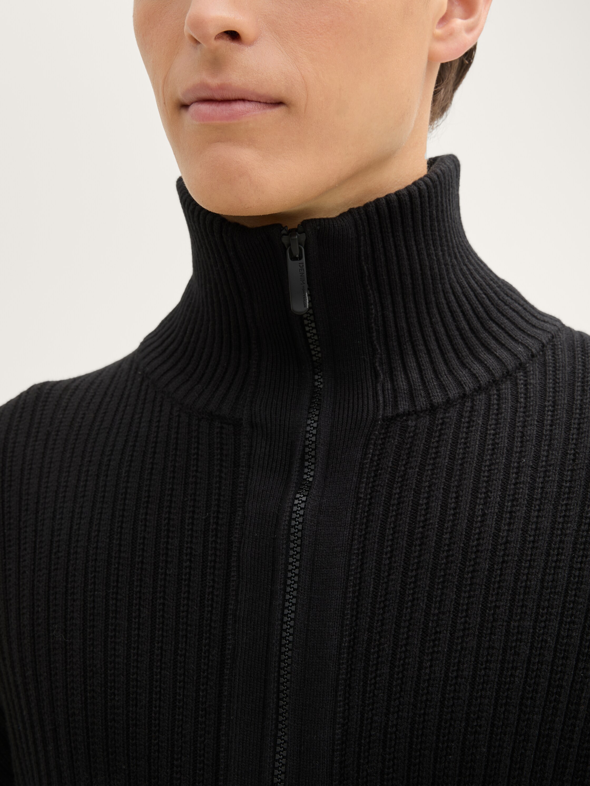 Relaxed Strickjacke mit Reißverschluss - 5