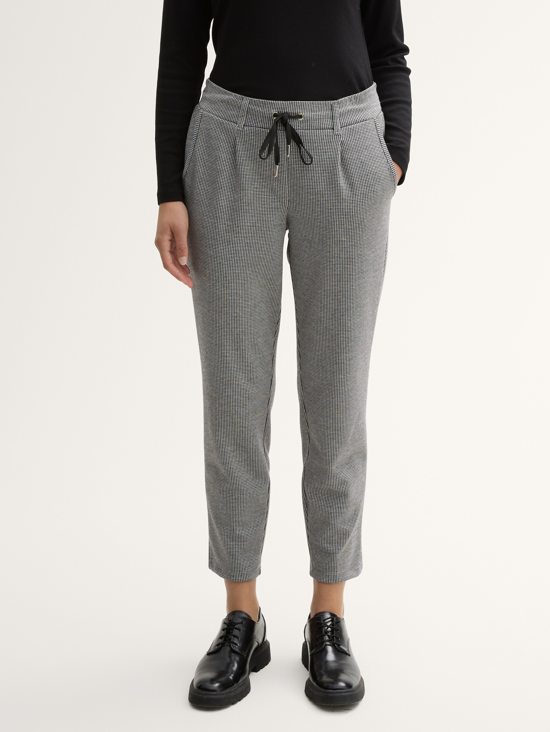 Cropped Loose Fit Hose - white_black_mini_pepita - 