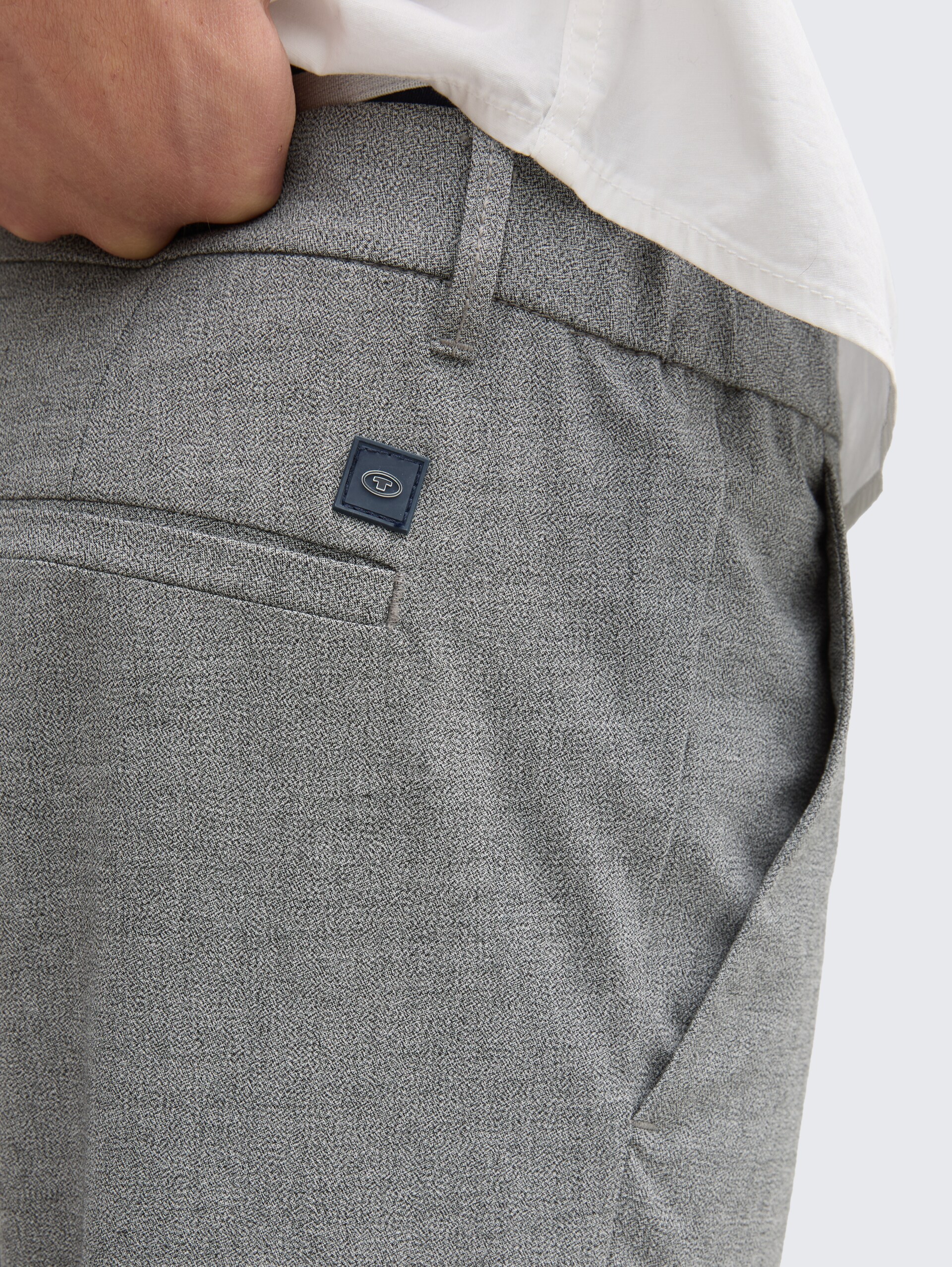 Ultralight Travis Slim Chino Hose - grey black grindle - Detail-Model-Ansicht