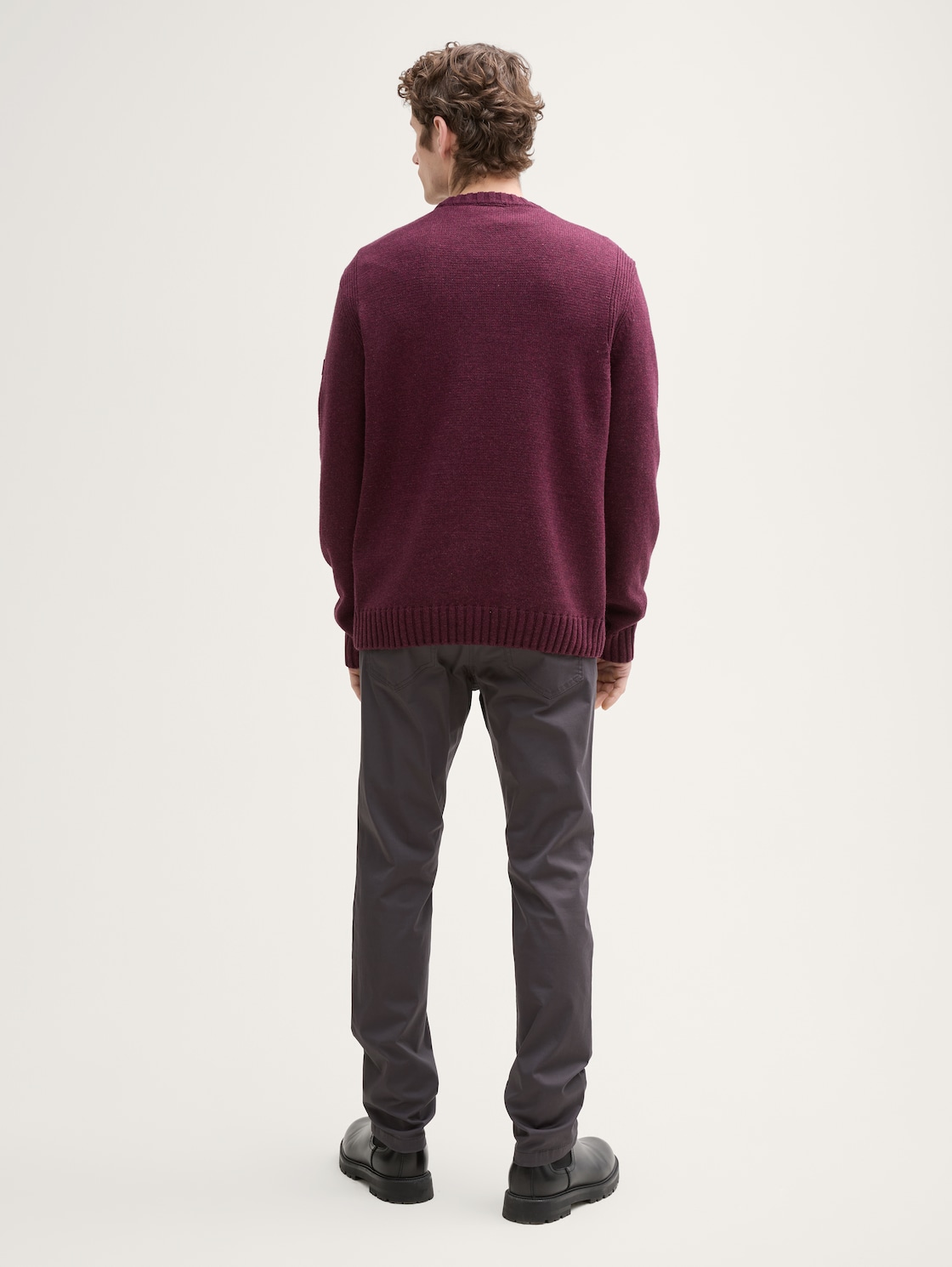 TTJOSH Regular Slim Ultralight Hose - Tarmac Grey - Auschnitt Model-Rückansicht