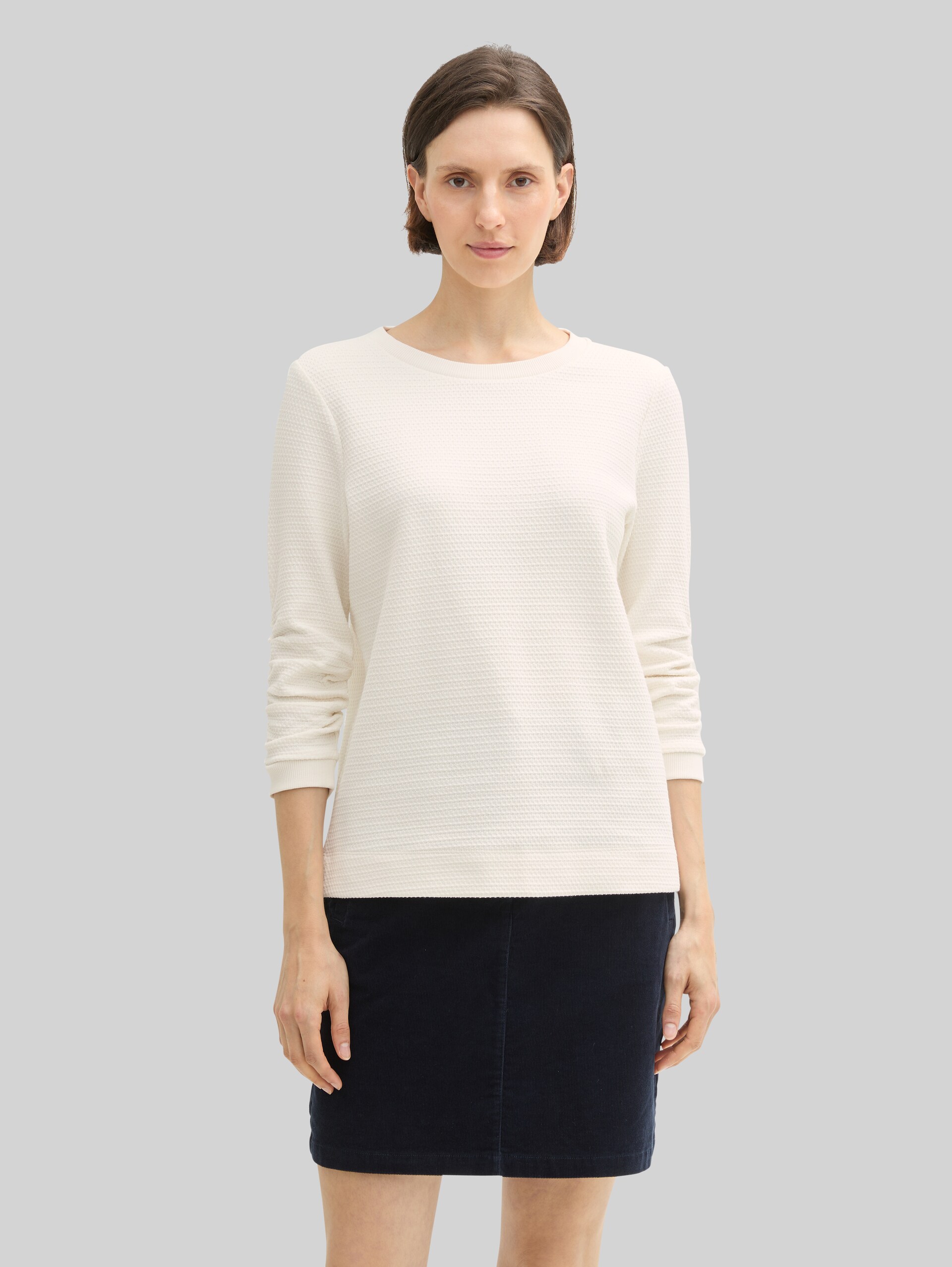 Jacquard sweatshirt - Whisper White - Neckline model front view
