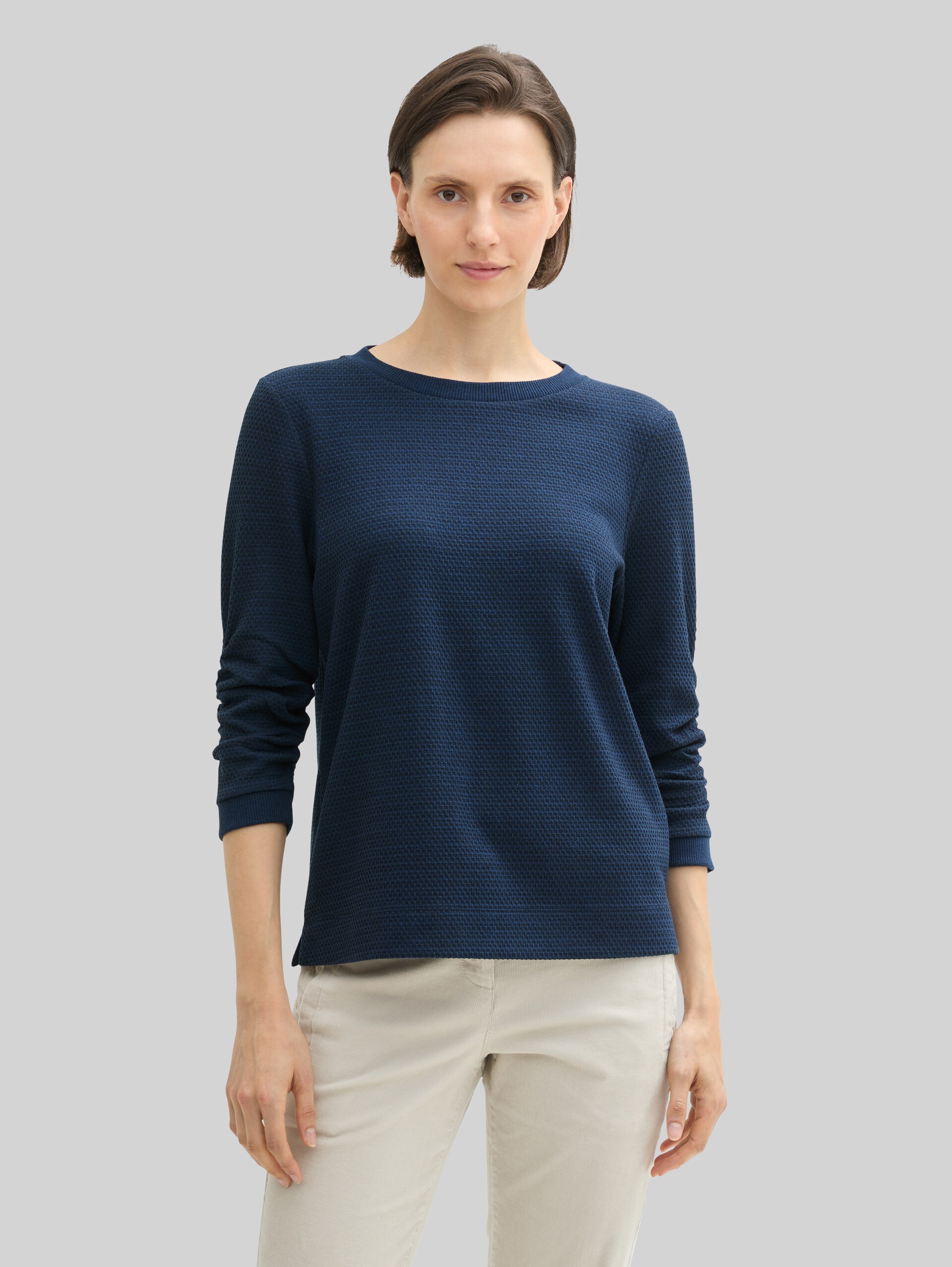 Jacquard sweatshirt - sky captain blue - Neckline model front view