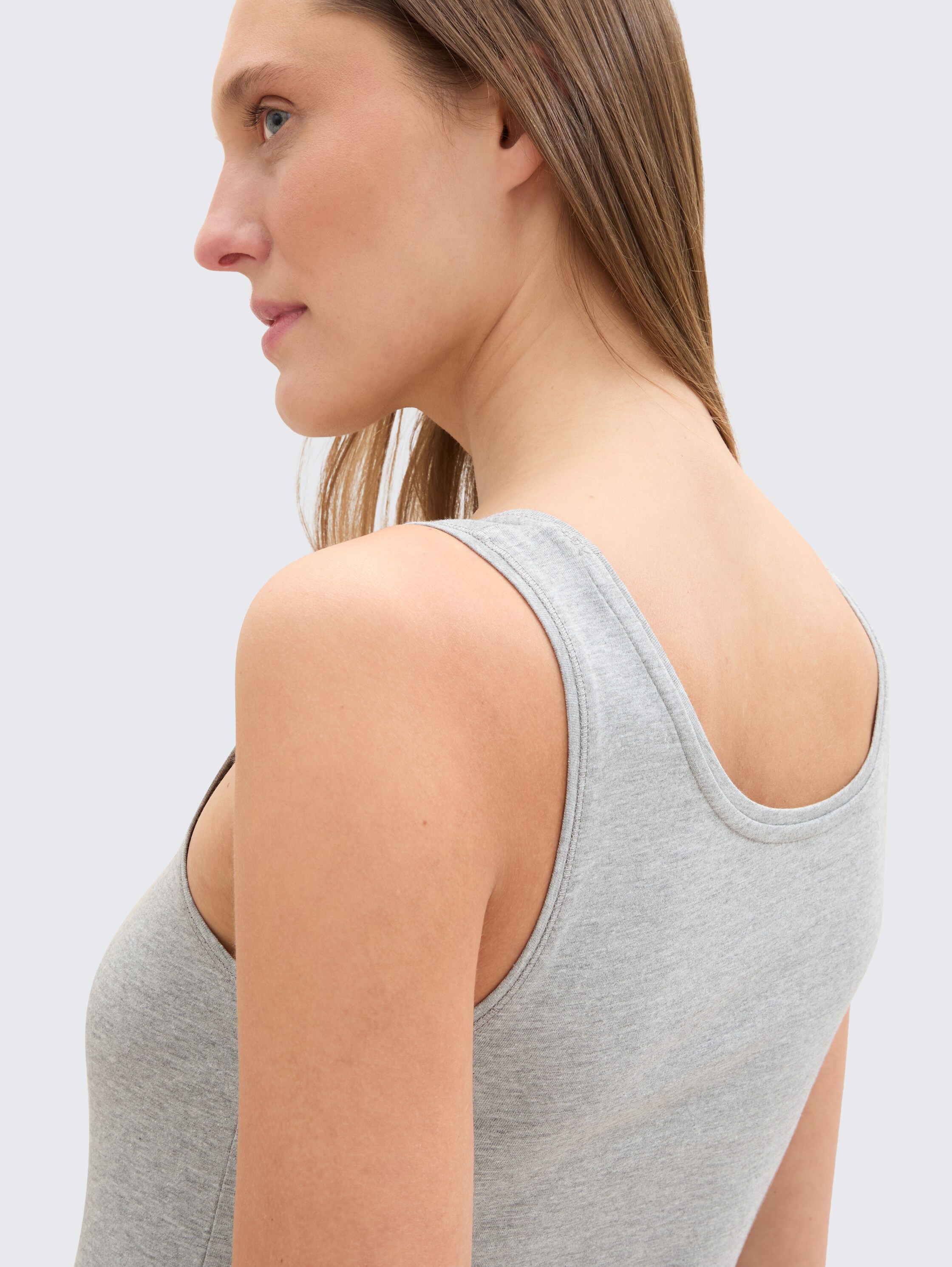 Basic top in 2-pack - medium silver grey melange - Detailaanzicht model