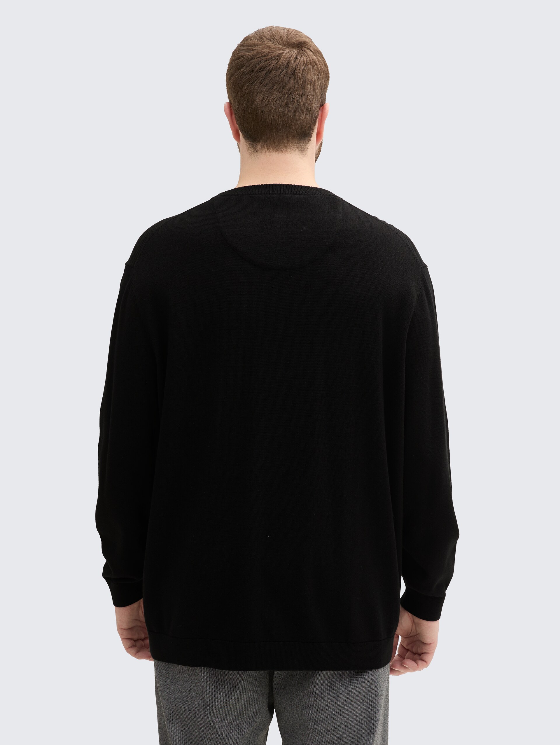 Plus Size - Strickpullover mit Logo Stickerei - Black