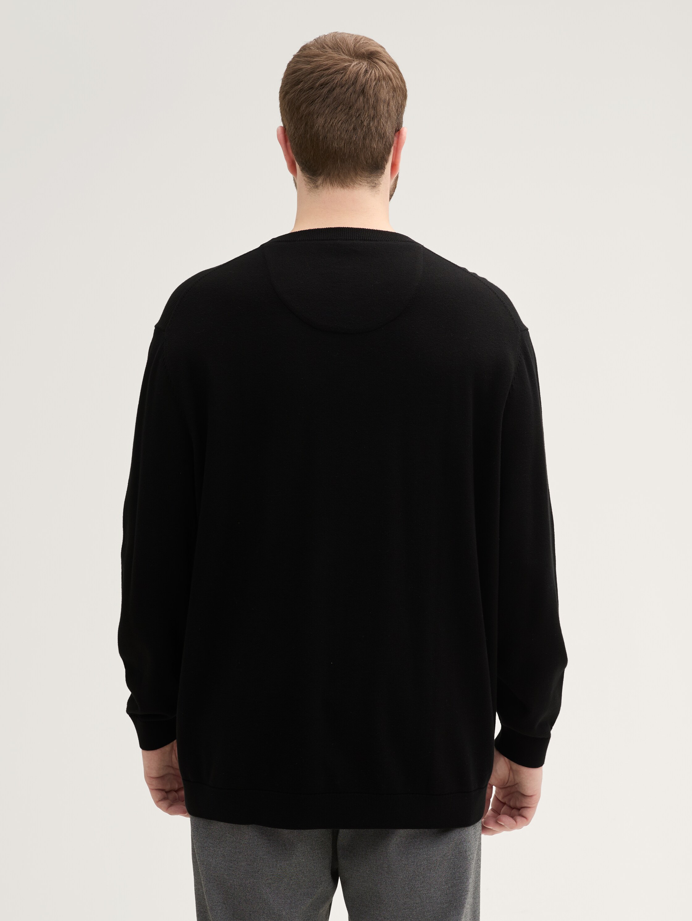 Plus Size - Strickpullover mit Logo Stickerei - black - 