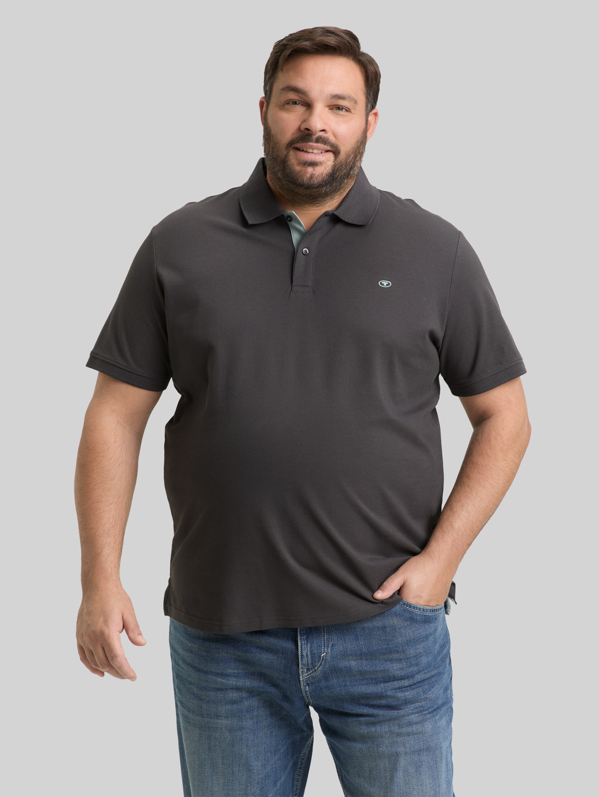 Plus Size - Piqué Poloshirt mit Logo-Stickerei - Dark Shadow