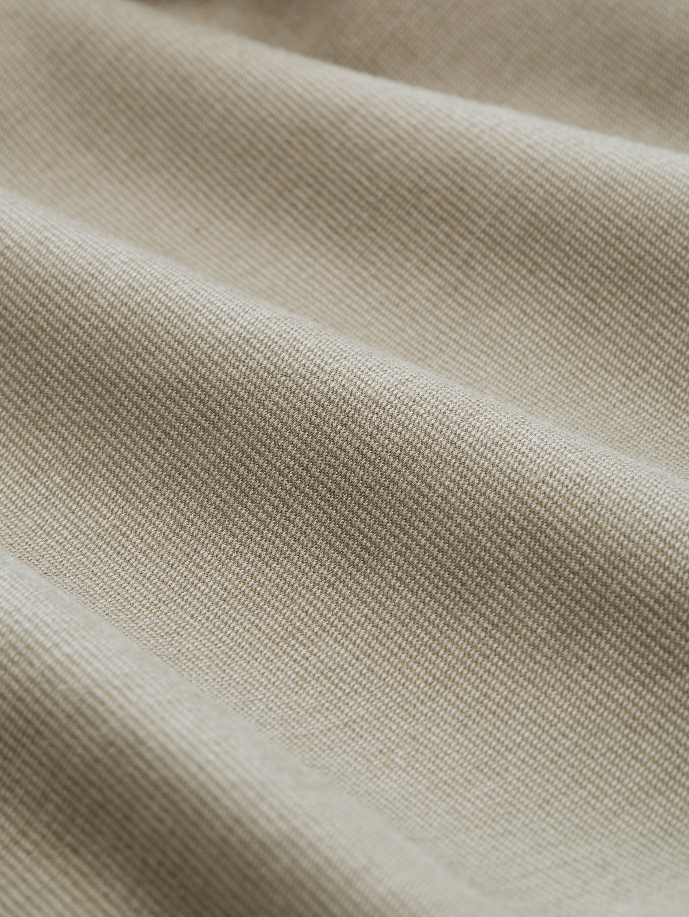 Regular Fit Chino Shorts mit Gürtel - olive_mini_houndstooth - 