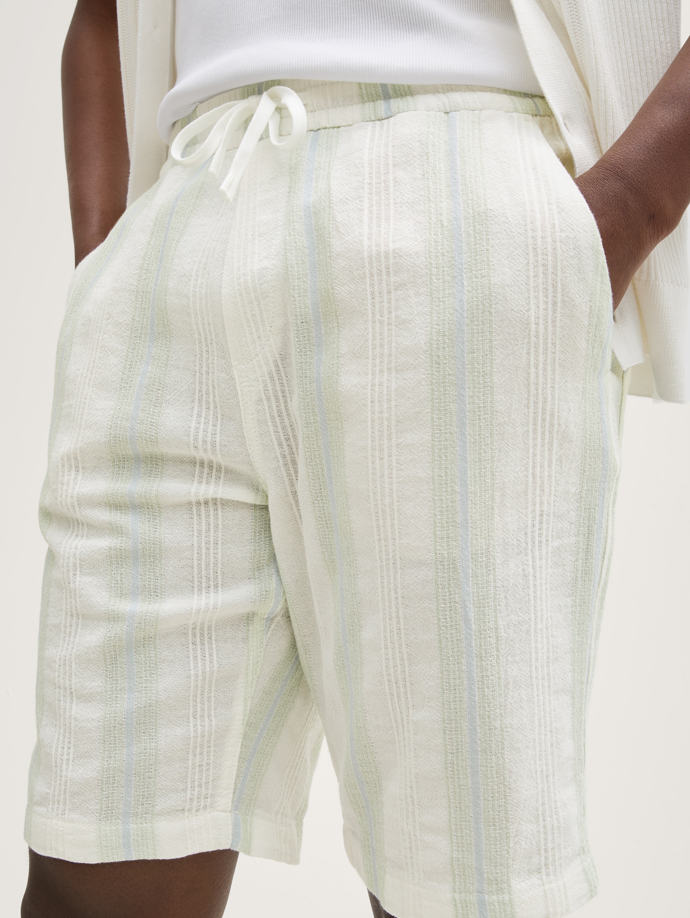 Relaxed Fit Shorts aus Baumwolle - off_white_big_structure_stripe - 