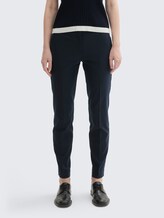 TTMIA Slim Hose - sky captain blue - Ausschnitt Model-Vorderansicht