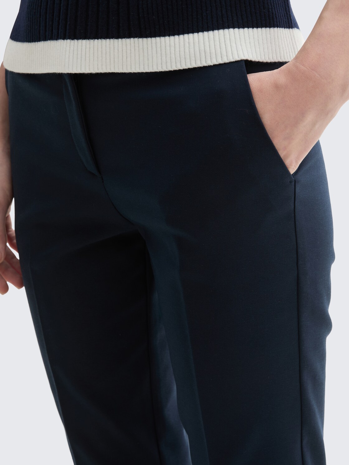 TTMIA Slim Hose - sky captain blue - Detail-Model-Ansicht