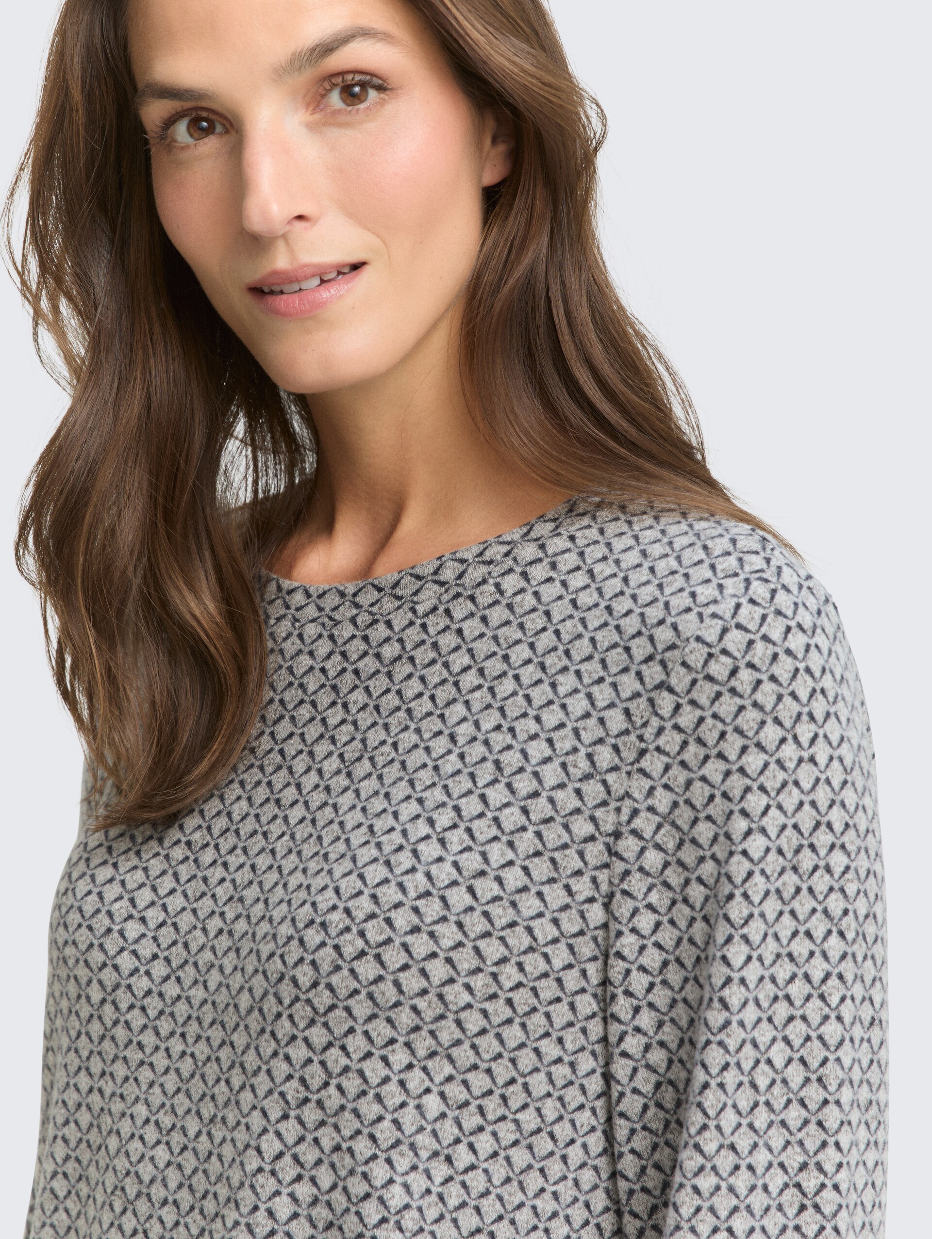 Shirt met lange mouwen met patroon - grey graphical minimal - Detailaanzicht model