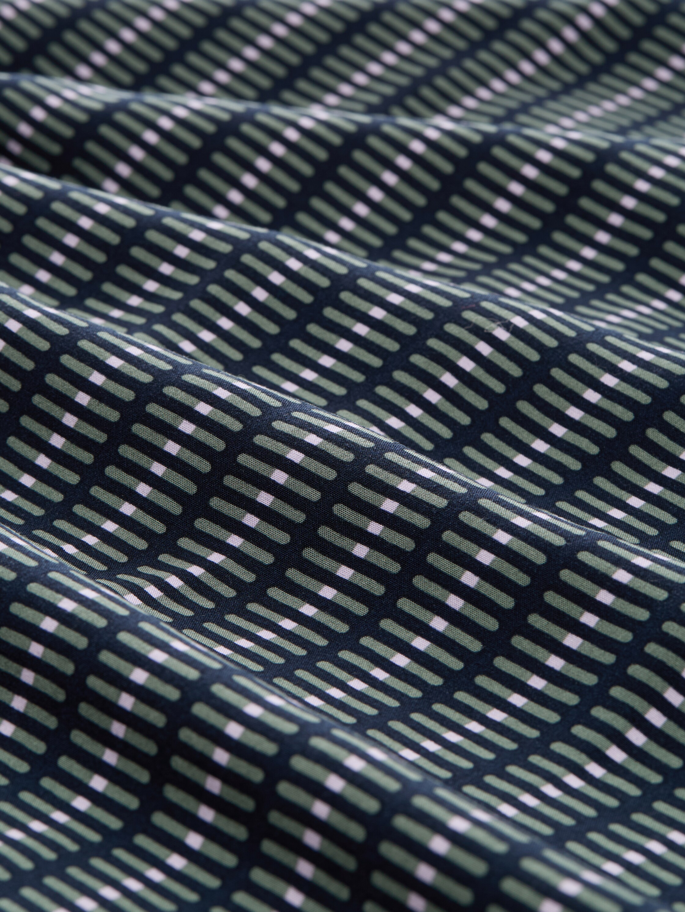 Plus Size - Bluse mit LENZING™ ECOVERO™ - contemporary_navy_check - 